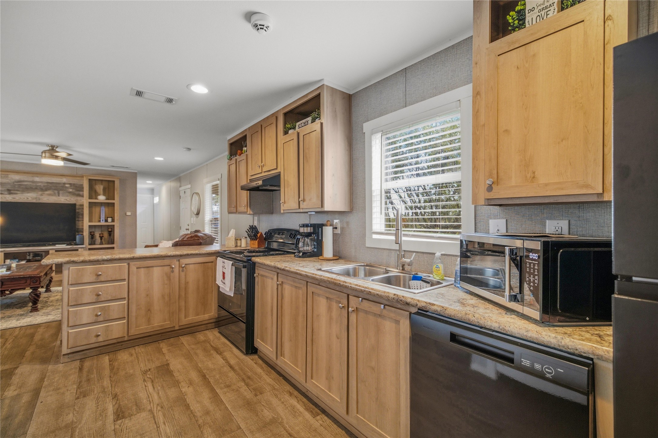 112 E Toledo Street Property Photo 11