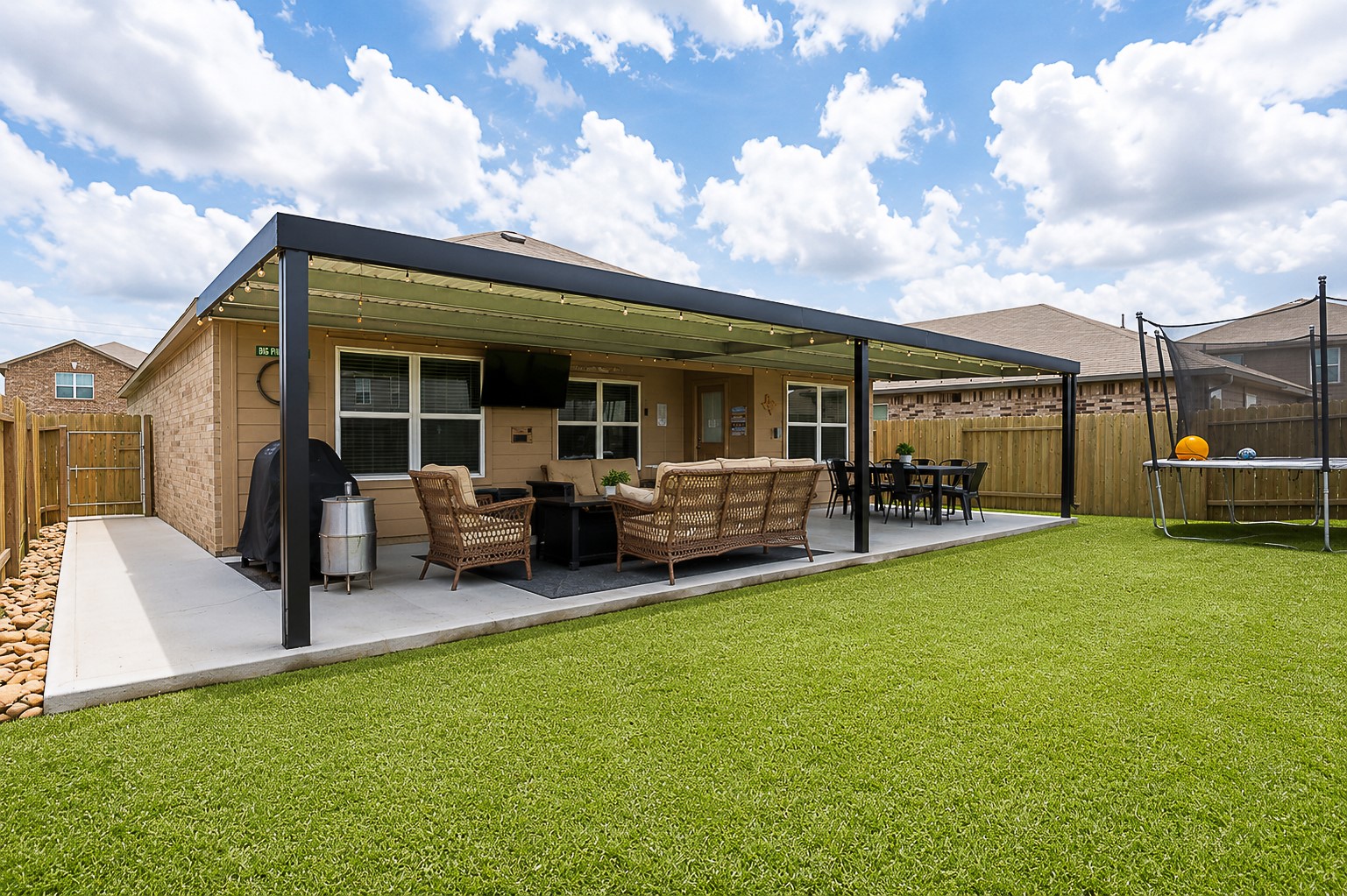 7939 Vacek Meadows Loop Property Photo 1