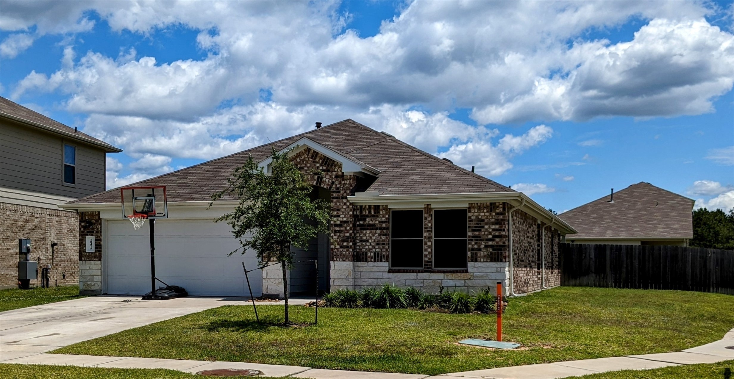 18475 Tenaha Mill Drive Property Photo 2