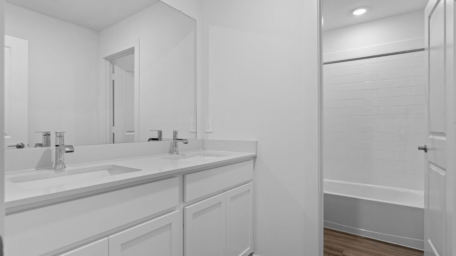 3638 Melbourne Manor Property Photo 23