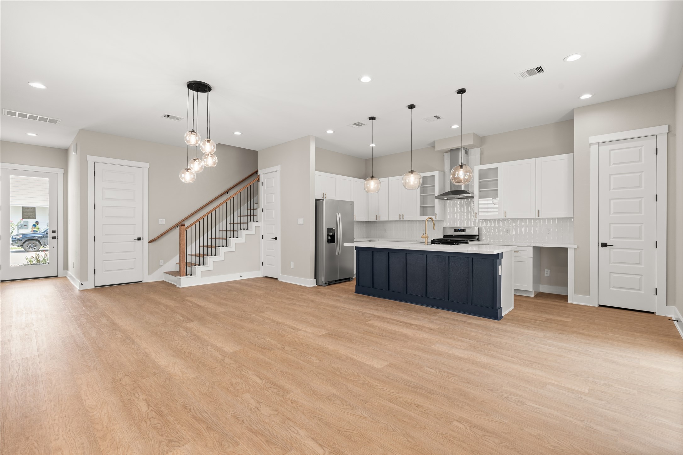 5925-5927 Wheatley Street Property Photo 1
