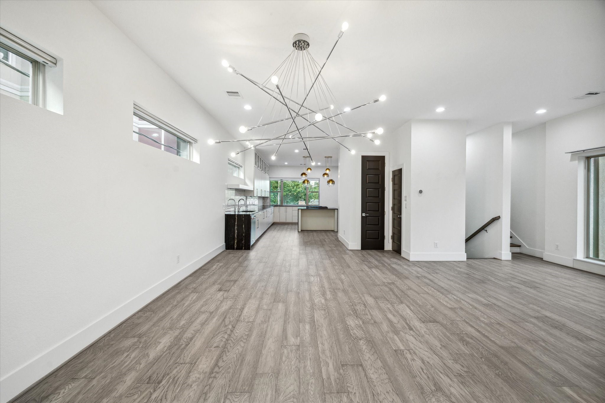 710 Stanford Street C Property Photo 6