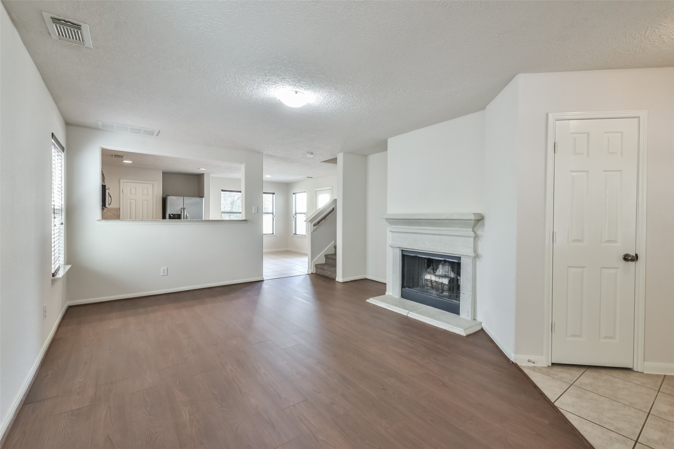 29315 Hickory Terrace Drive Property Photo 10