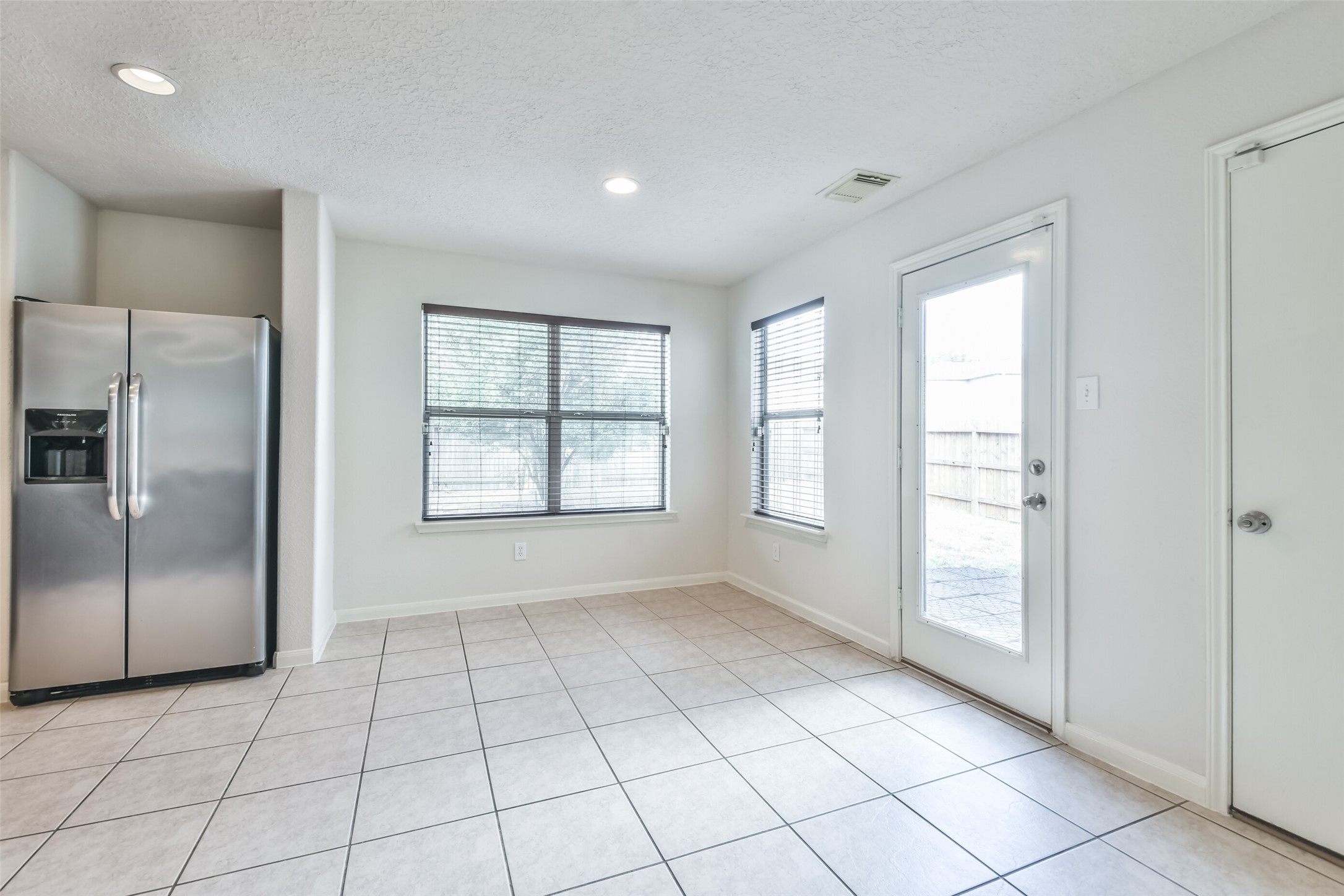 29315 Hickory Terrace Drive Property Photo 13