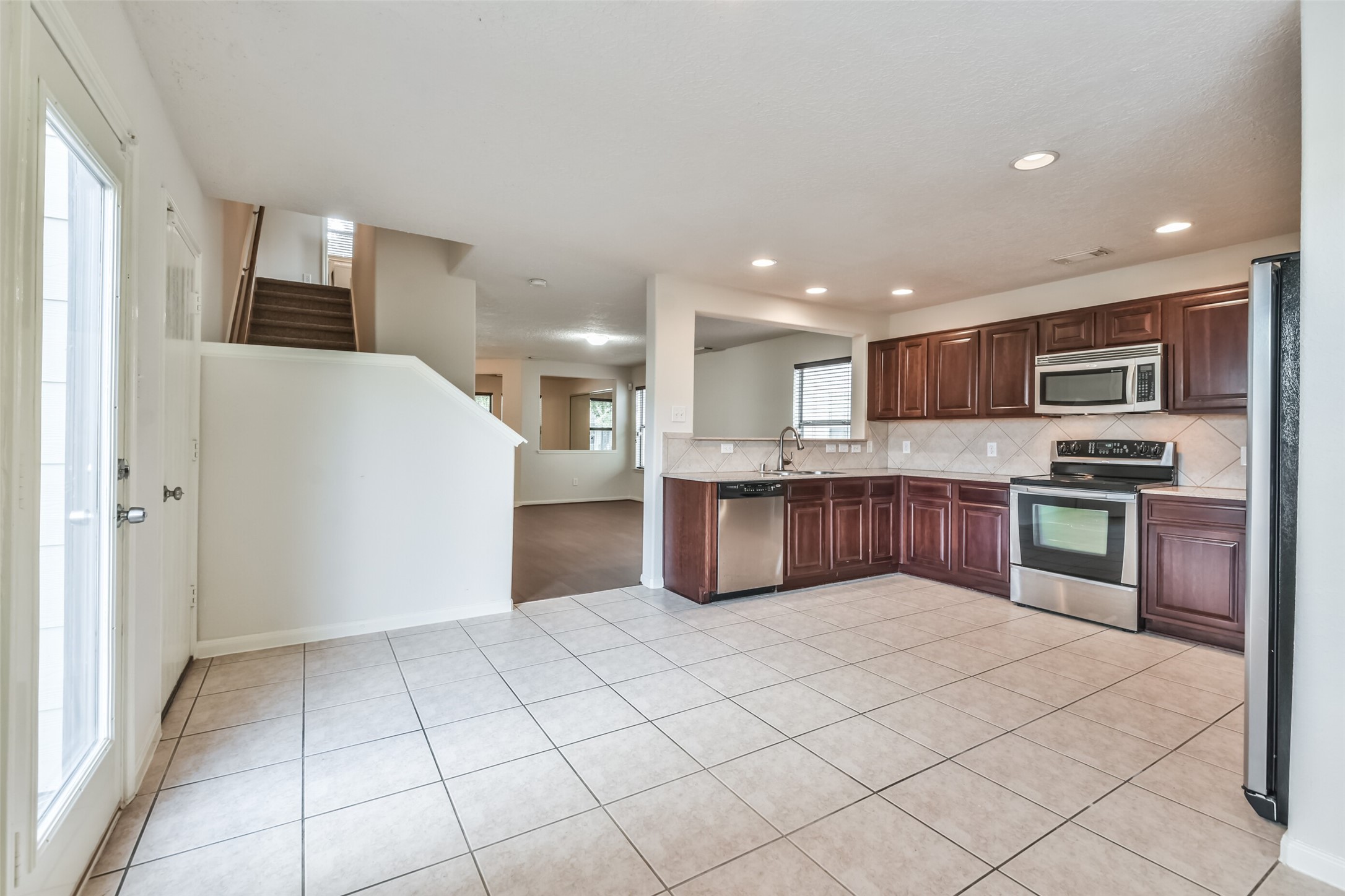 29315 Hickory Terrace Drive Property Photo 15