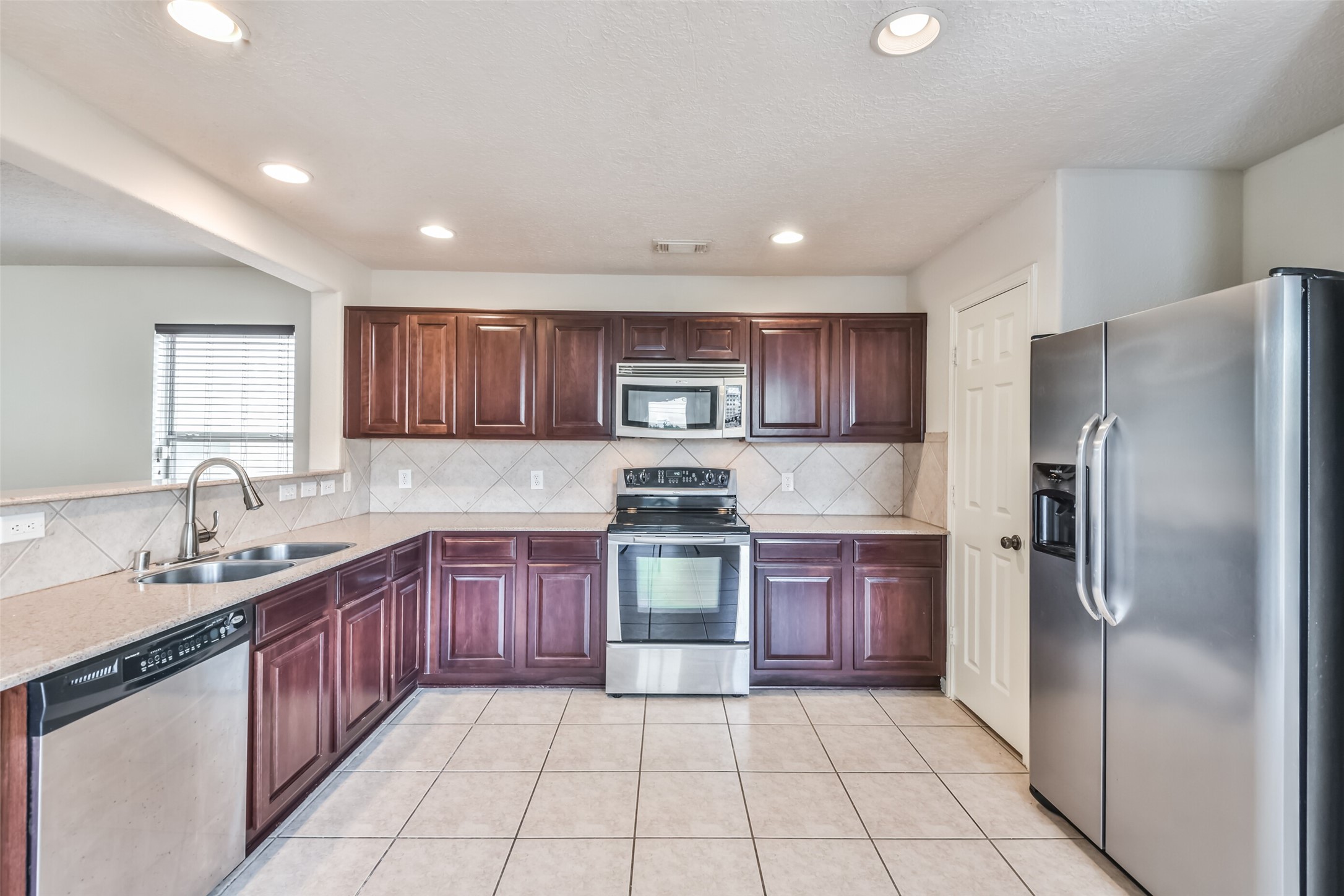 29315 Hickory Terrace Drive Property Photo 16
