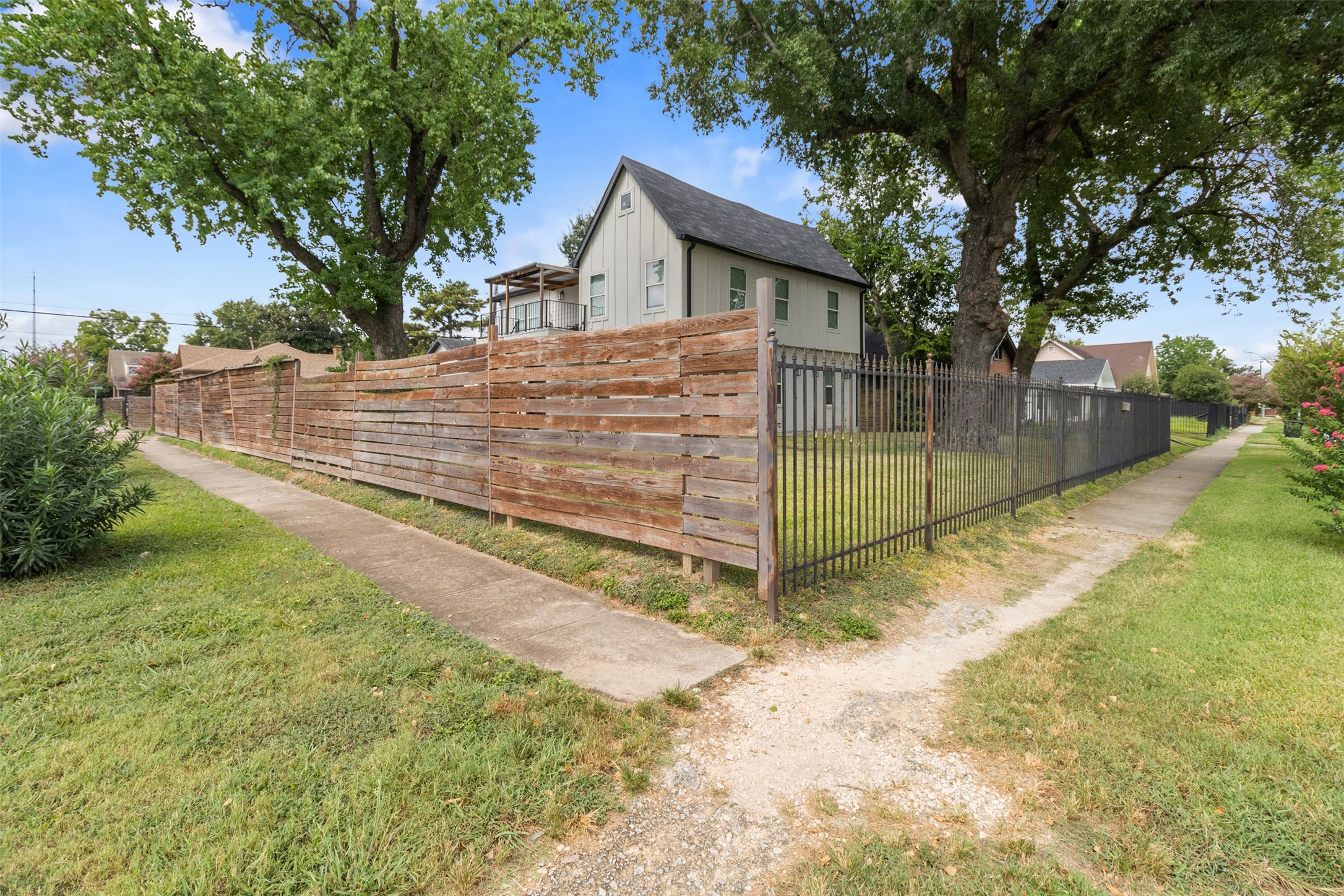 2520 Wheeler Street Property Photo 47