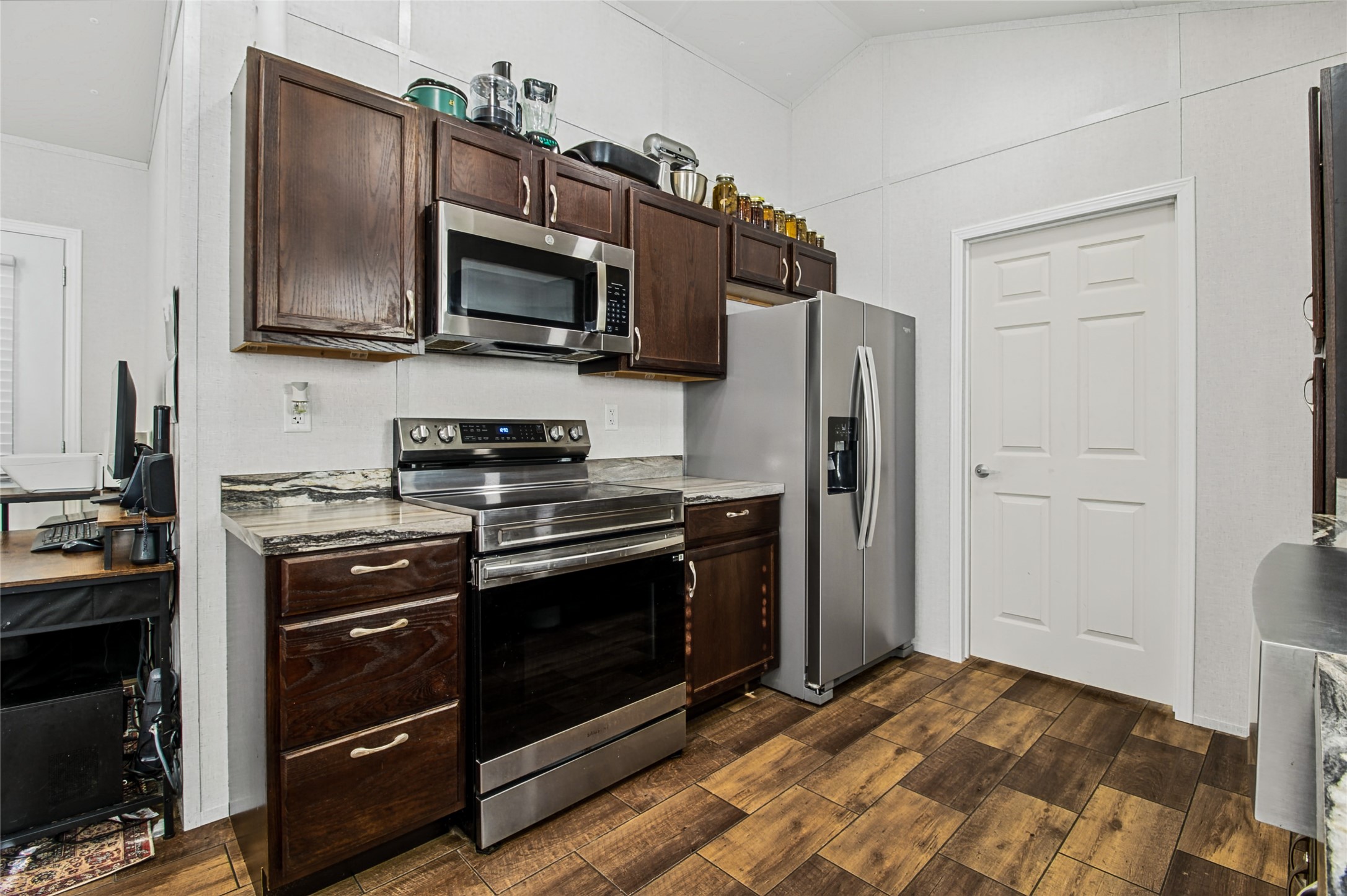 645 County Road 2175 Fm223 Property Photo 5