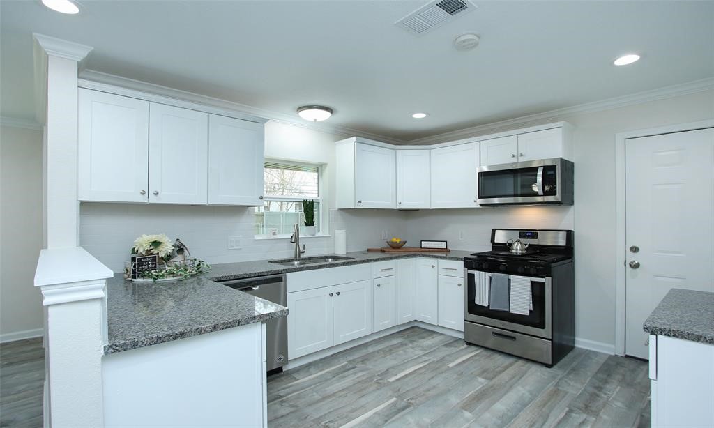 8741 Blankenship Drive Property Photo 15