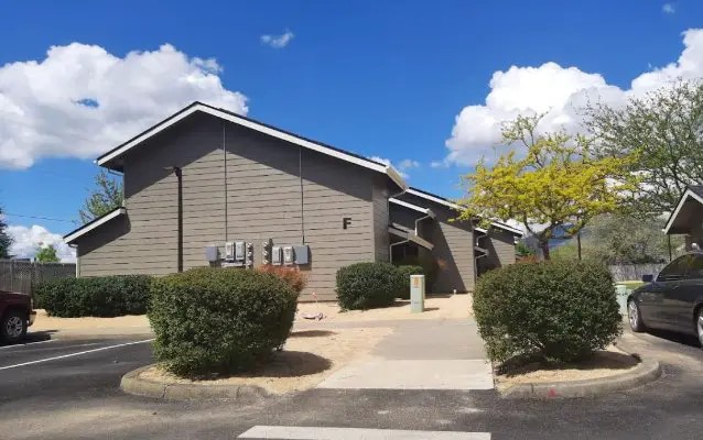 1100 Fruitdale Drive Property Photo 4