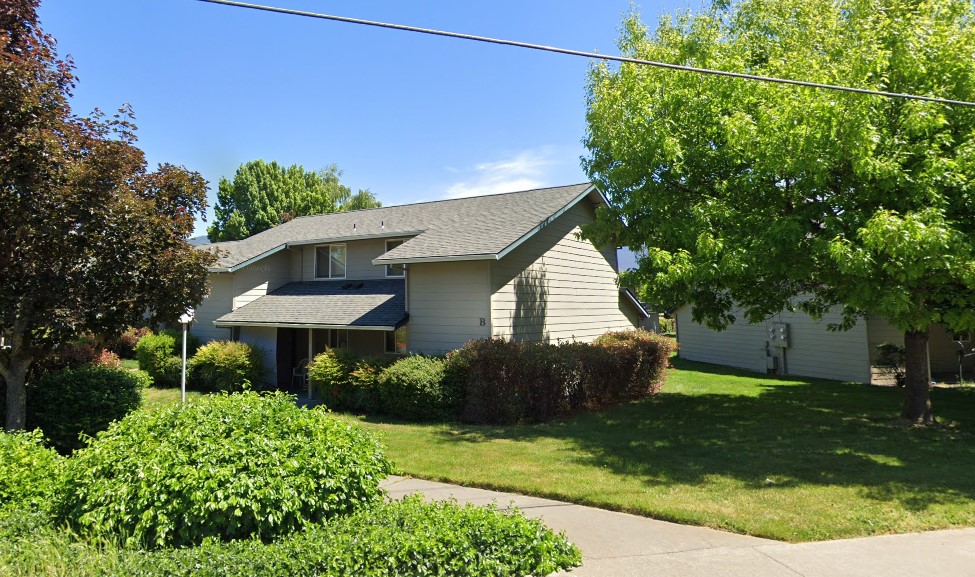 1100 Fruitdale Drive Property Photo 10