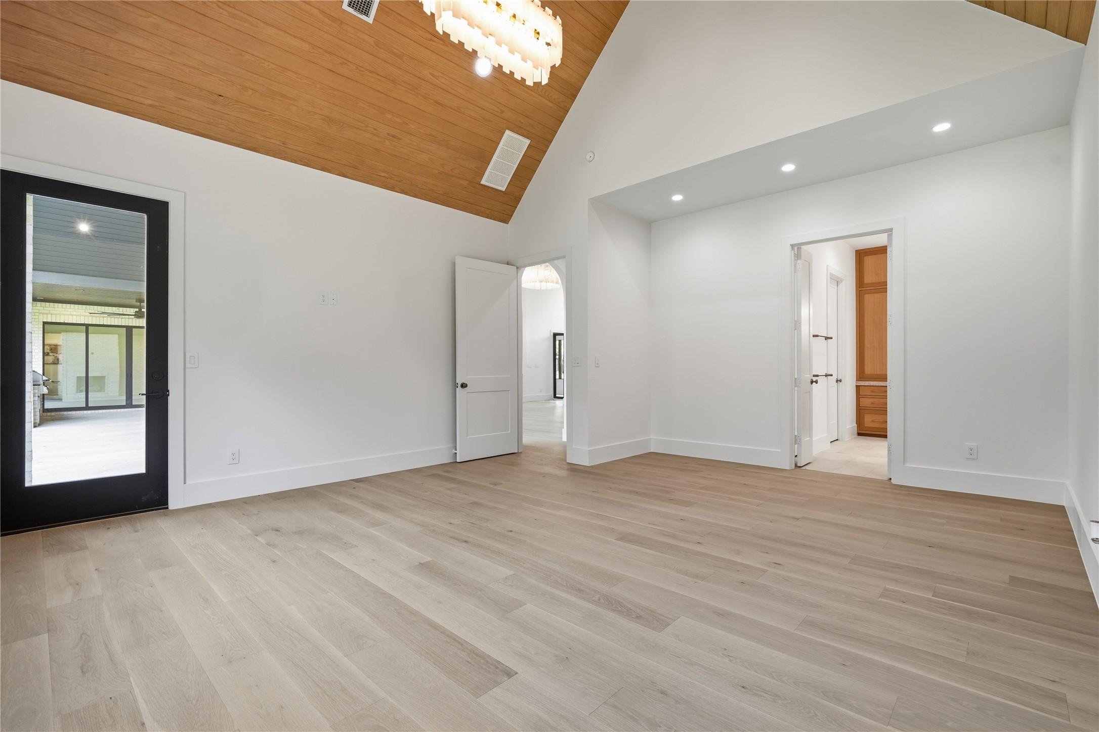 25088 Seguin Trl Property Photo 15