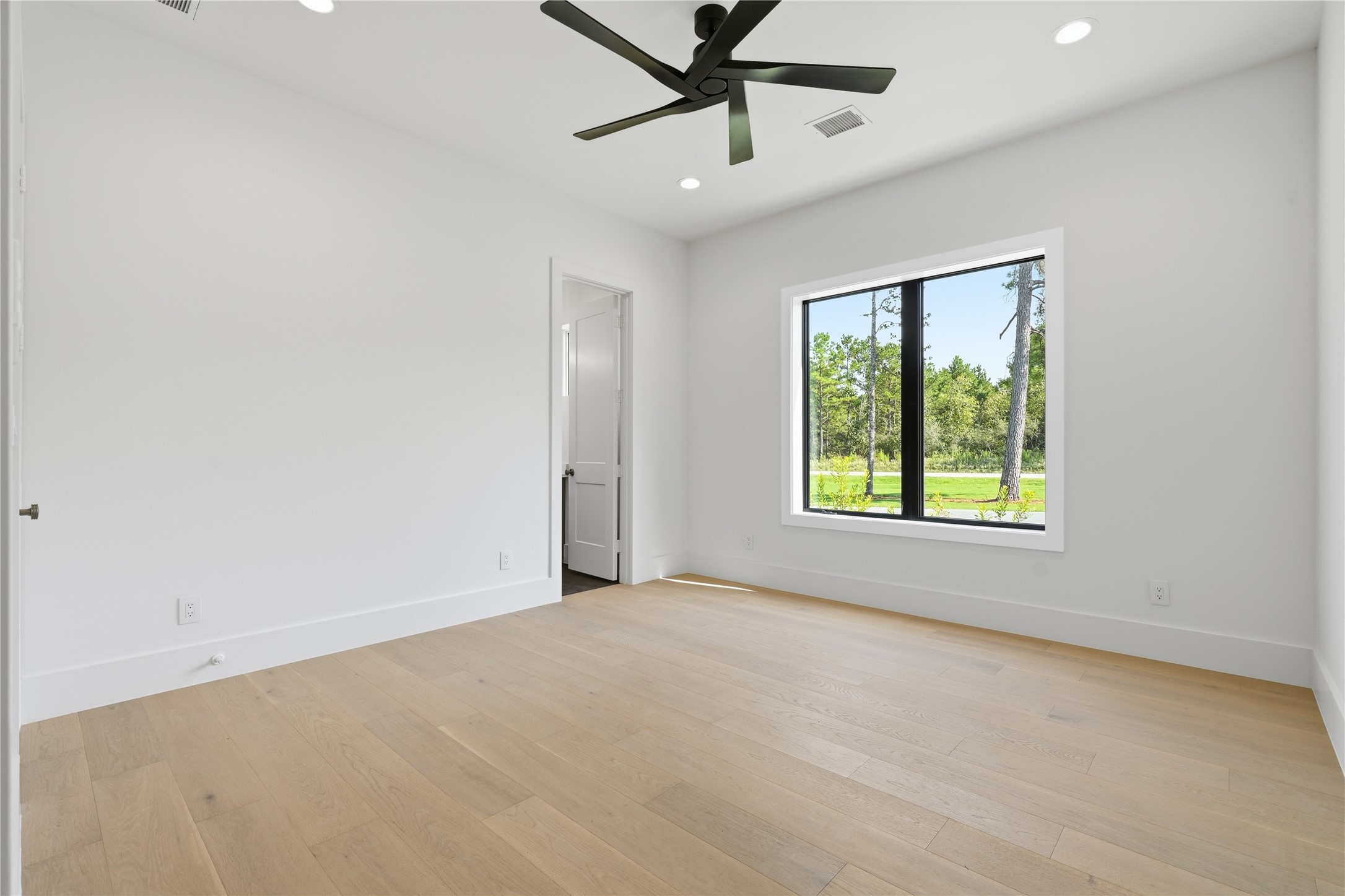 25088 Seguin Trl Property Photo 35