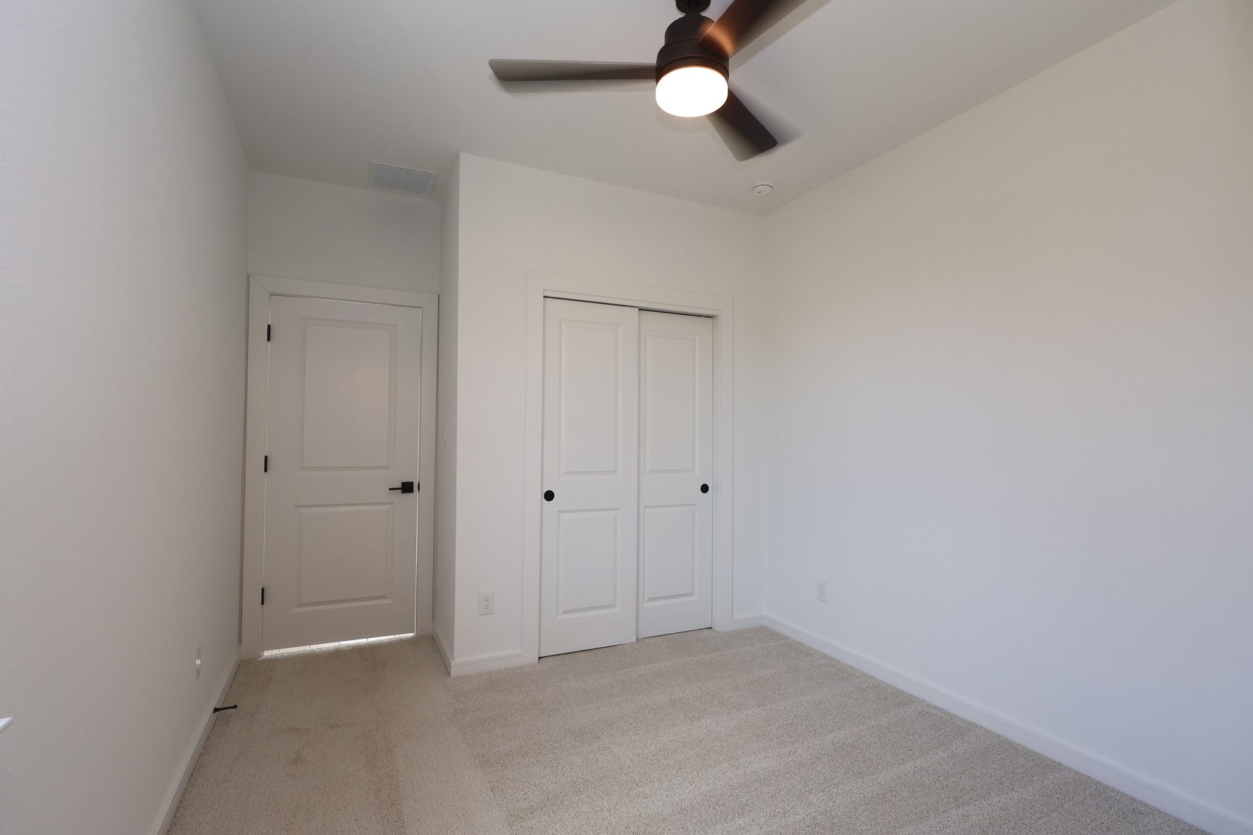 671 Daniel Lake Lane Property Photo 4