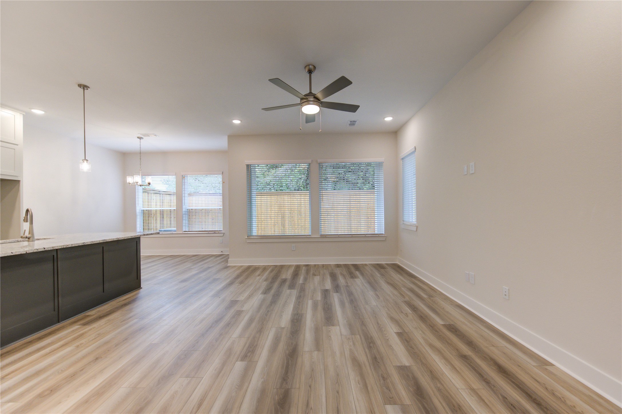 16032 Mason Run Drive Property Photo 9