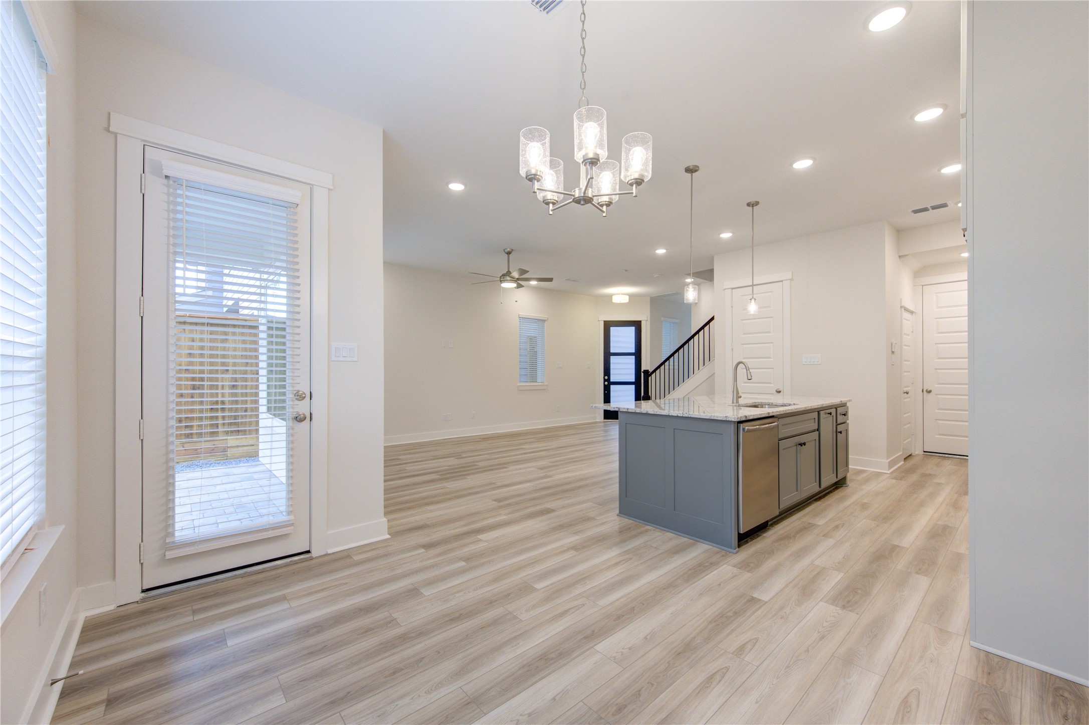16032 Mason Run Drive Property Photo 13
