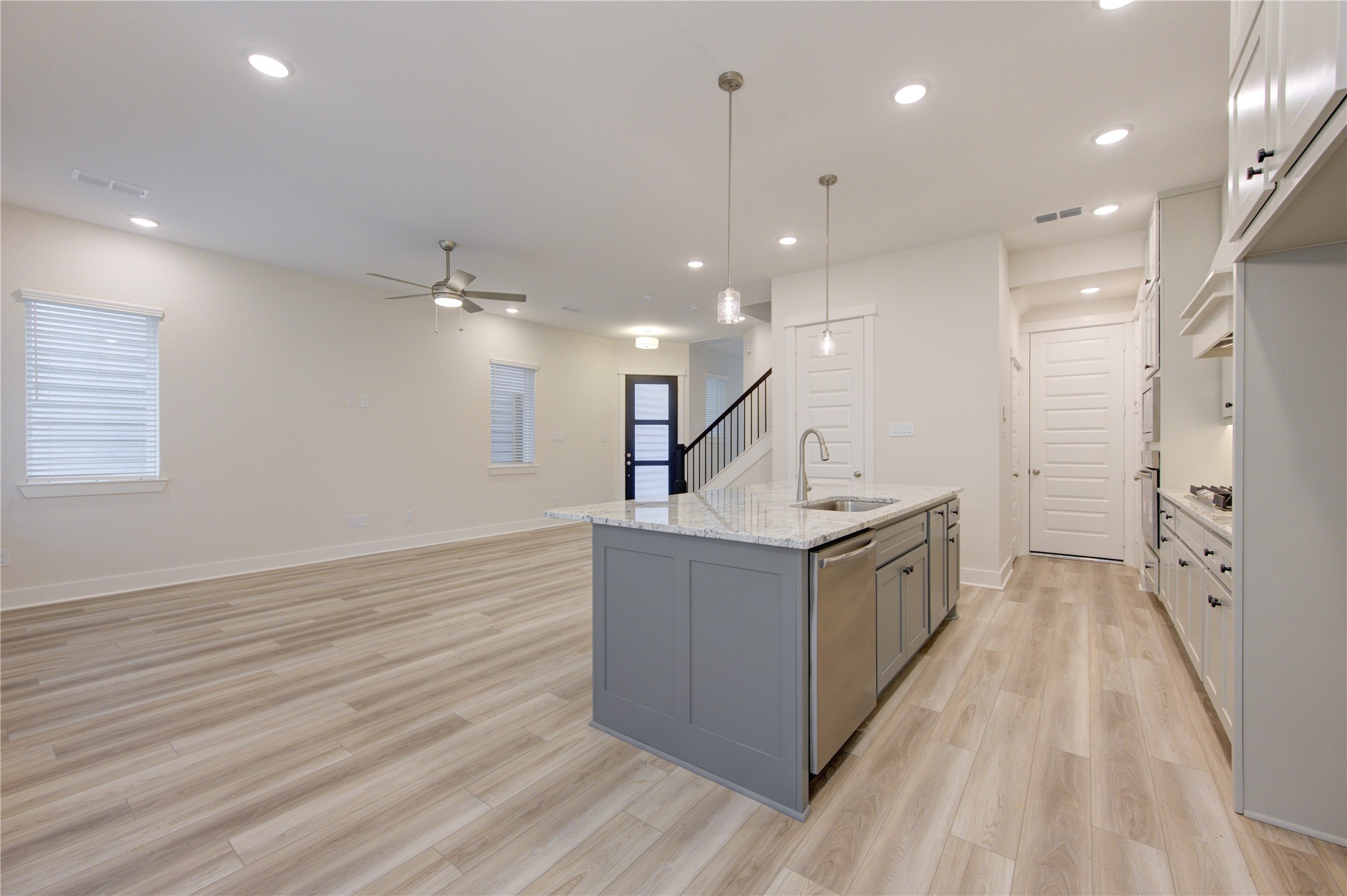 16032 Mason Run Drive Property Photo 14