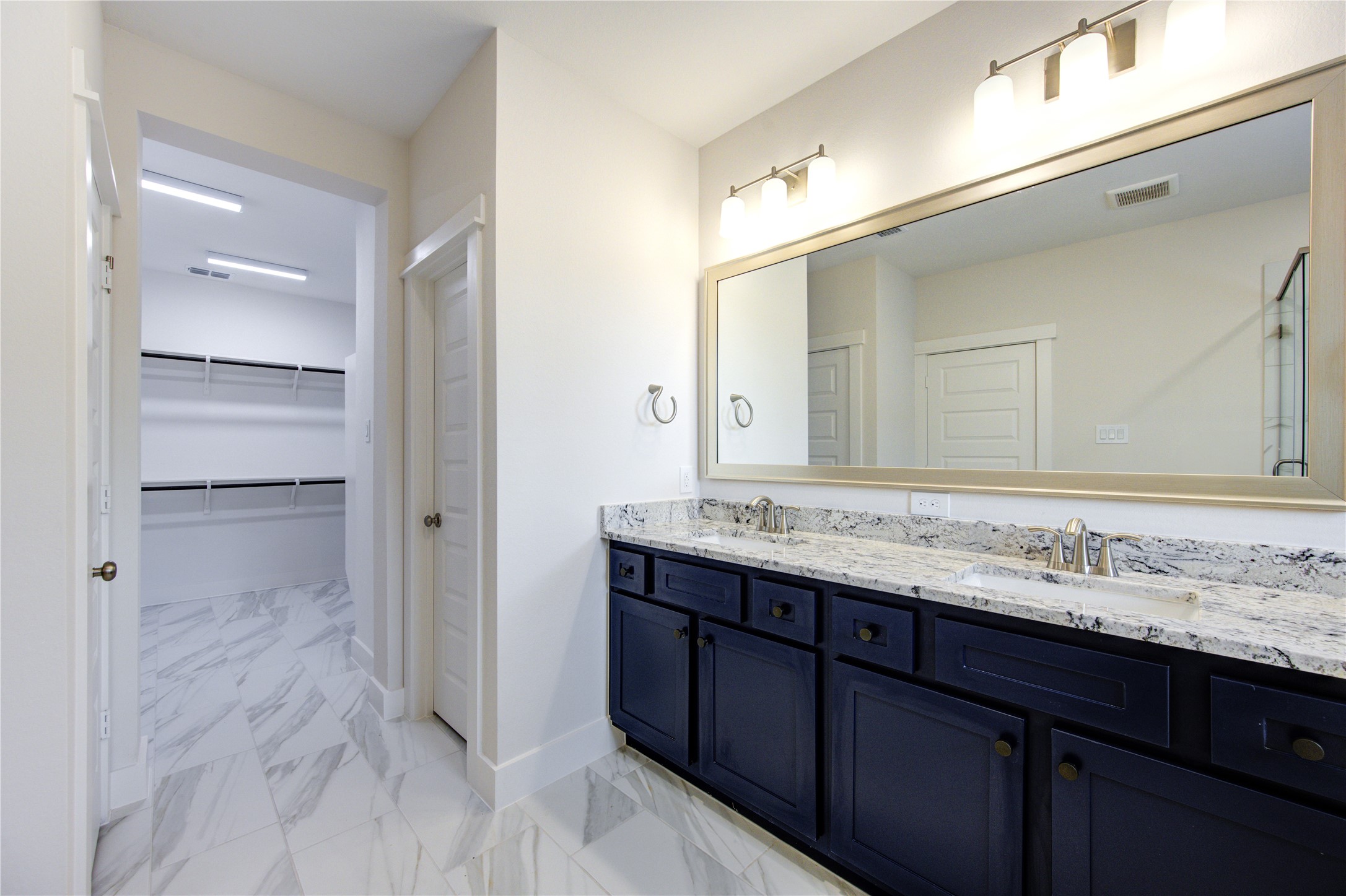 16032 Mason Run Drive Property Photo 20