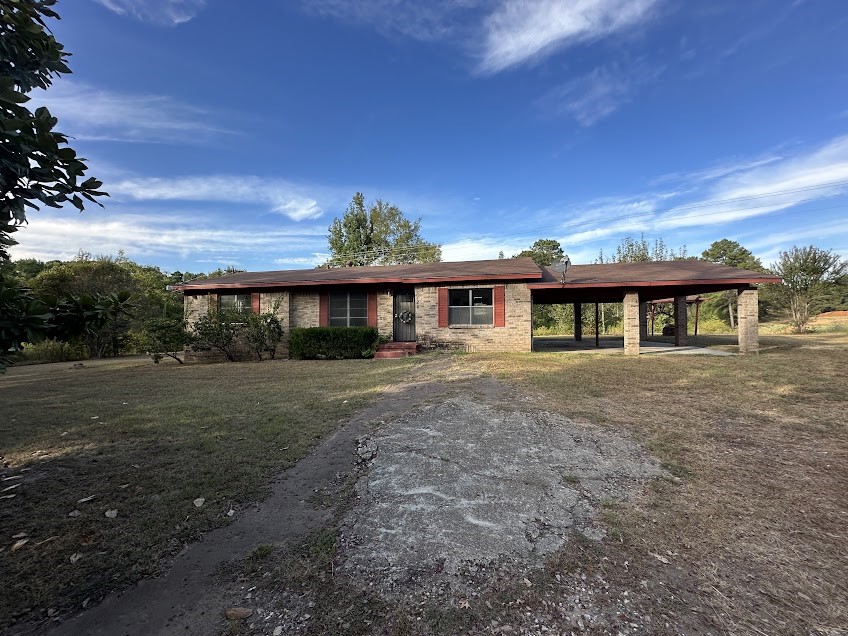 5724 State Highway 154 Property Photo 1
