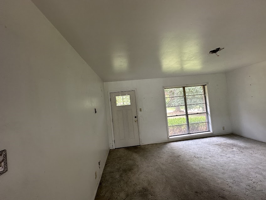 5724 State Highway 154 Property Photo 3