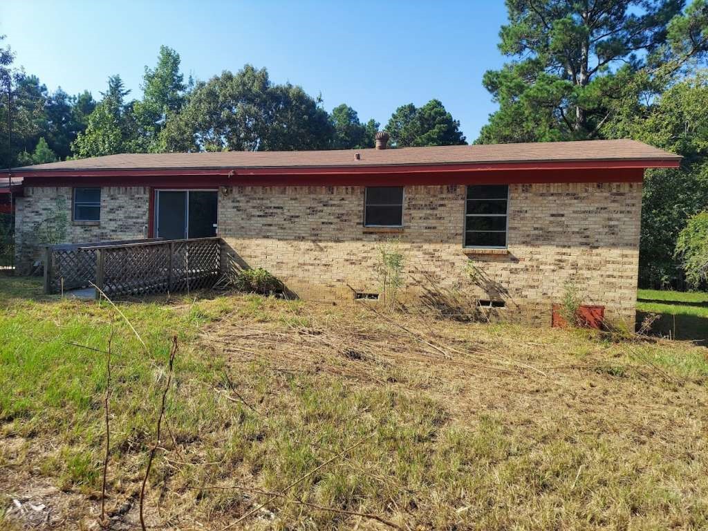 5724 State Highway 154 Property Photo 11