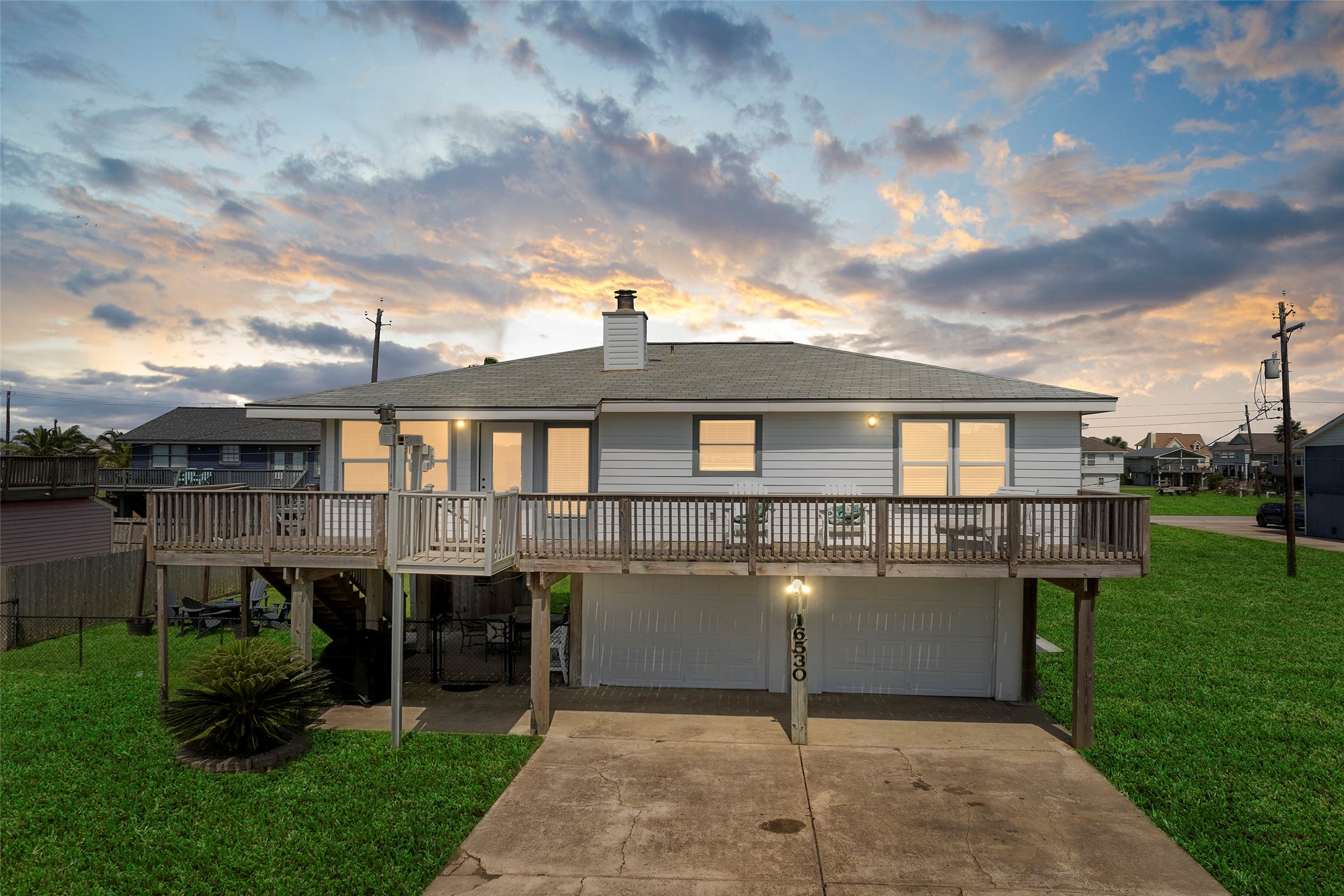 16530 Captain Kidd Road Property Photo 1