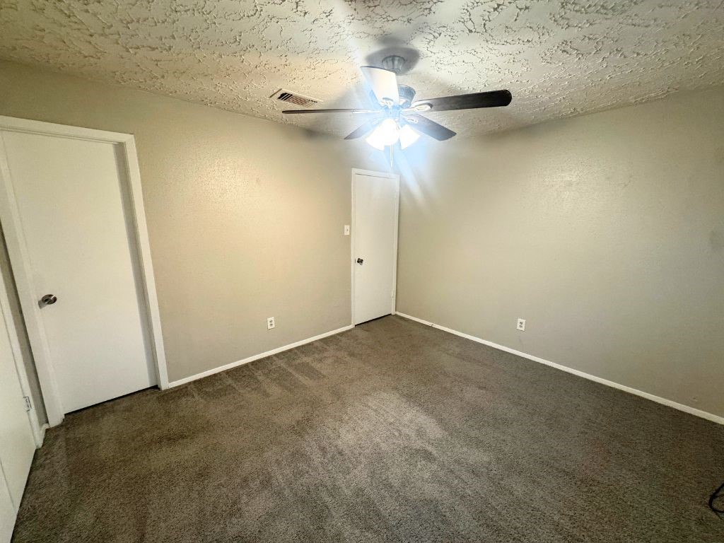 10719 Ambergate Drive Property Photo 11