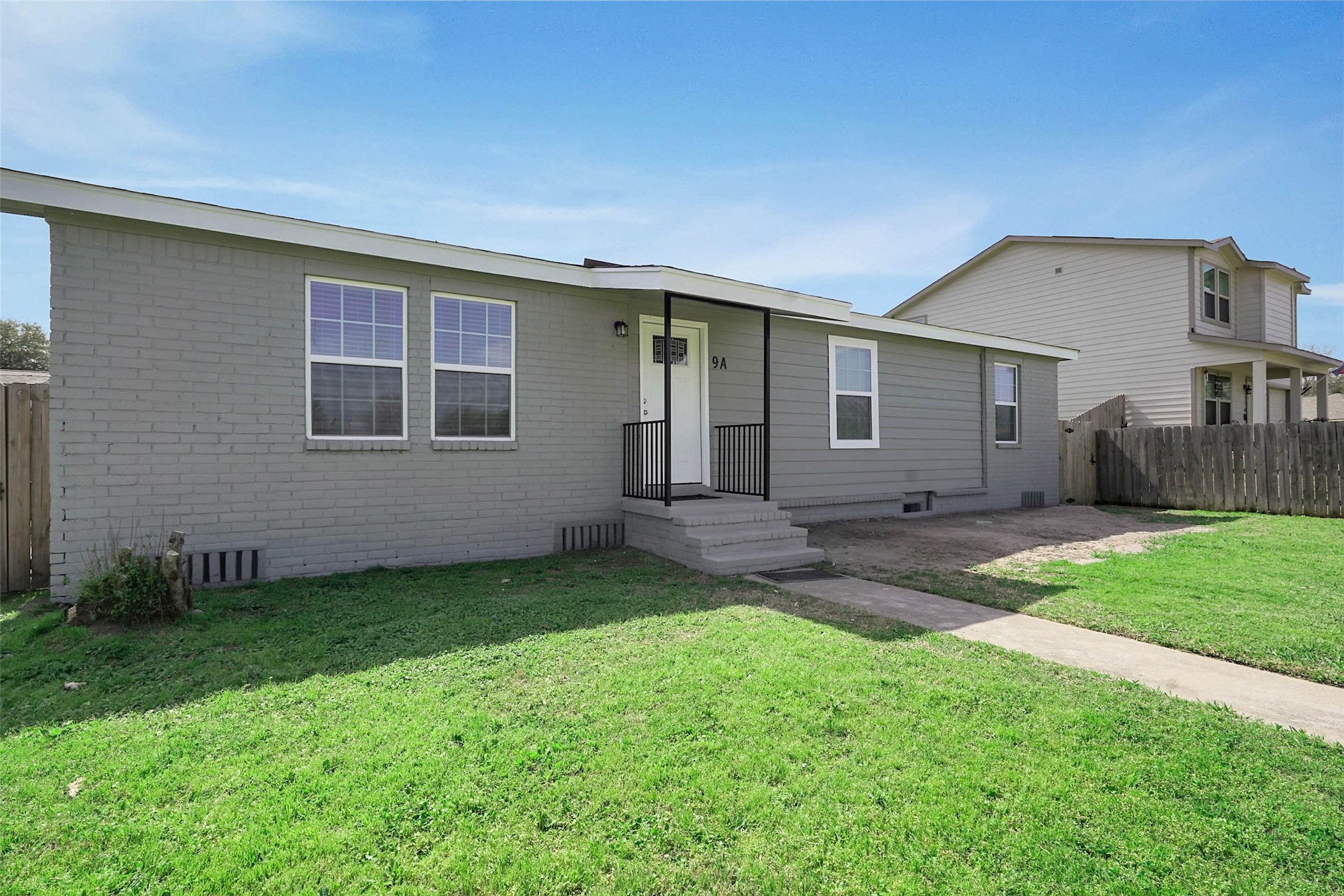 9 Becca Court A Property Photo 2