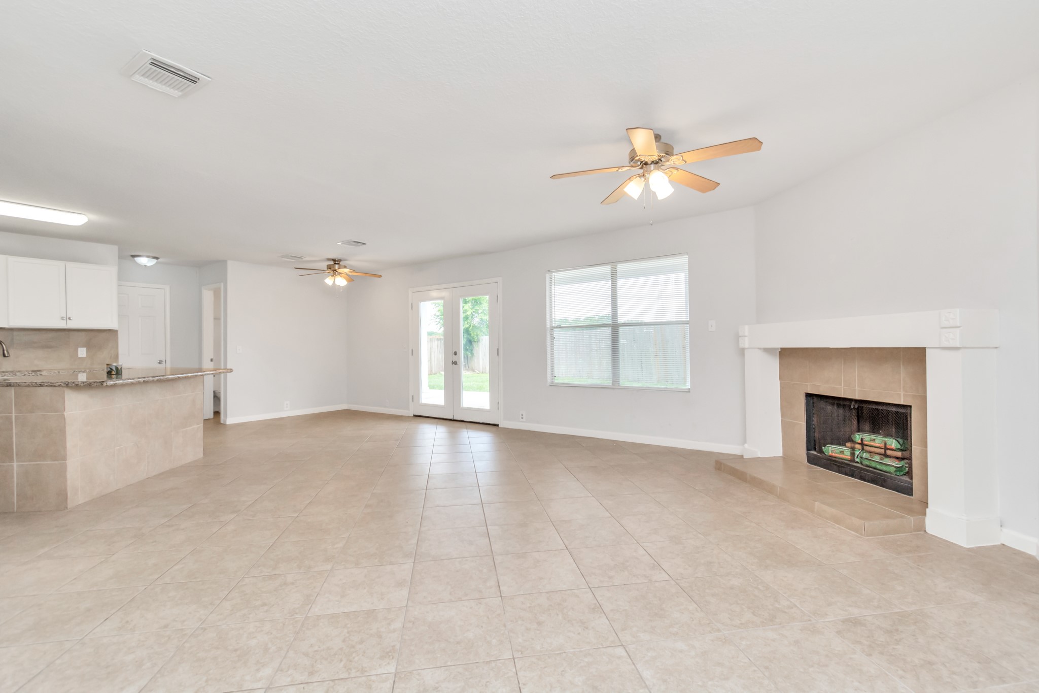 19762 Twin Canyon Court Property Photo 4
