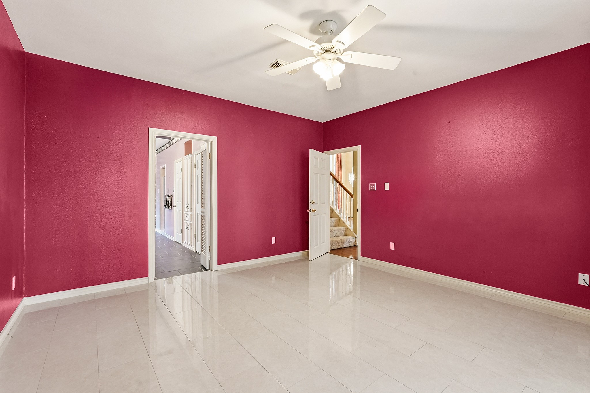19027 Relay Road Property Photo 13