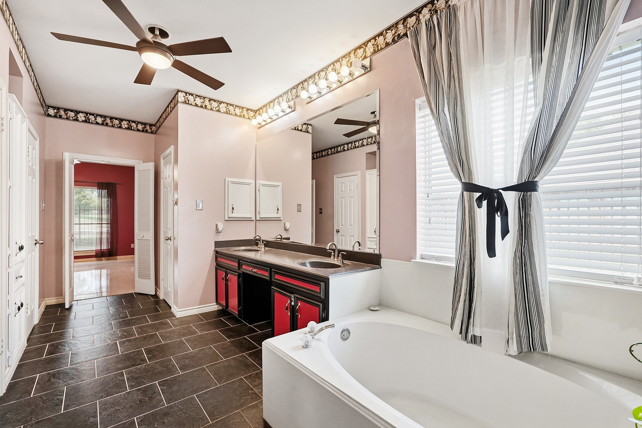 19027 Relay Road Property Photo 15