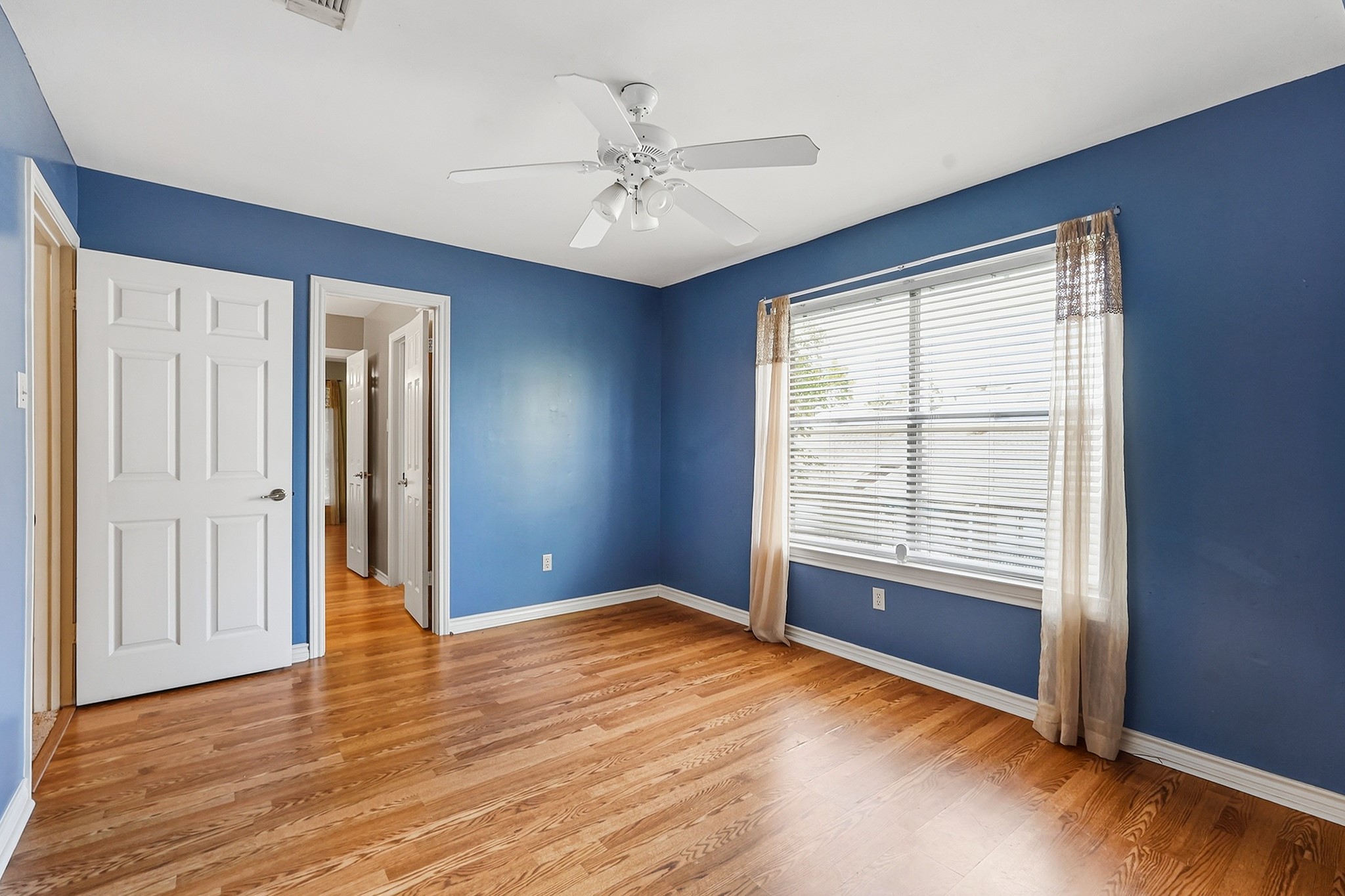 19027 Relay Road Property Photo 16