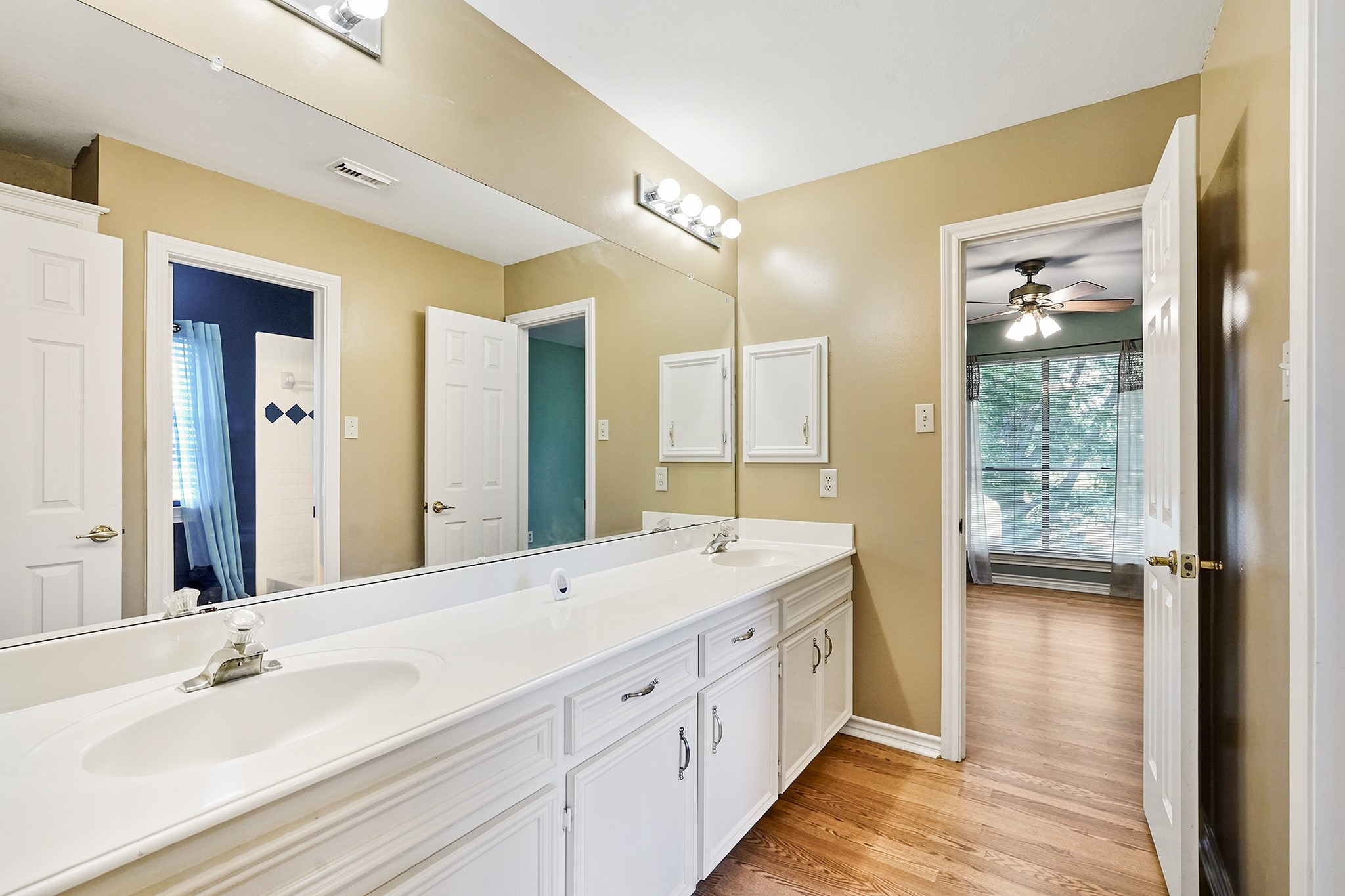 19027 Relay Road Property Photo 17