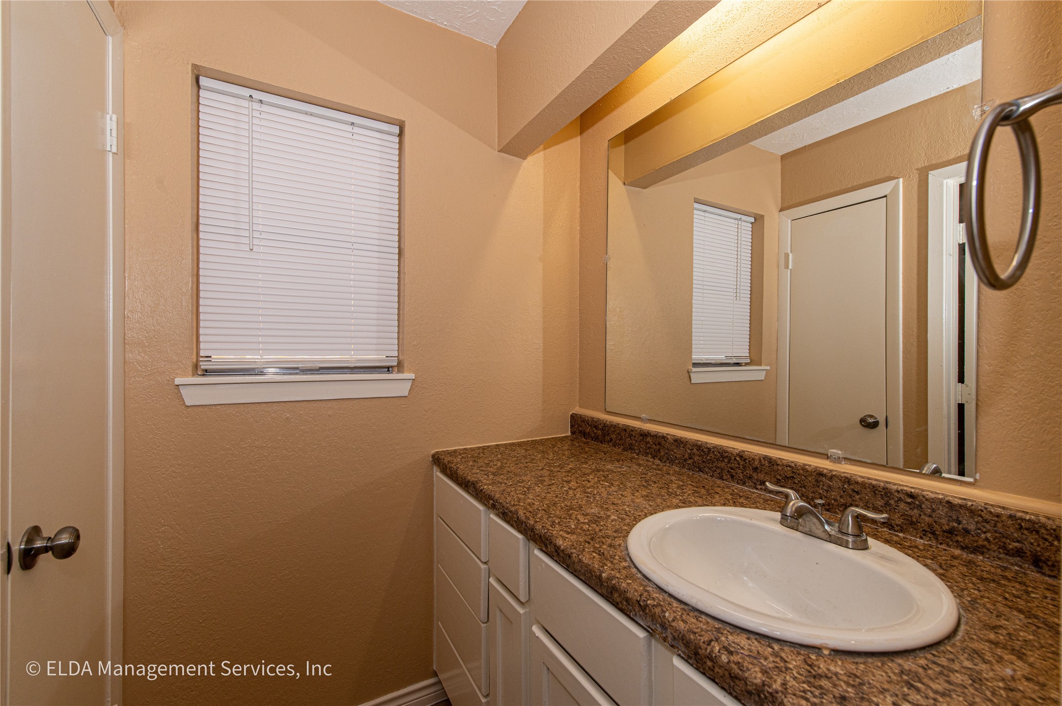 12834 Timothy Drive Property Photo 14