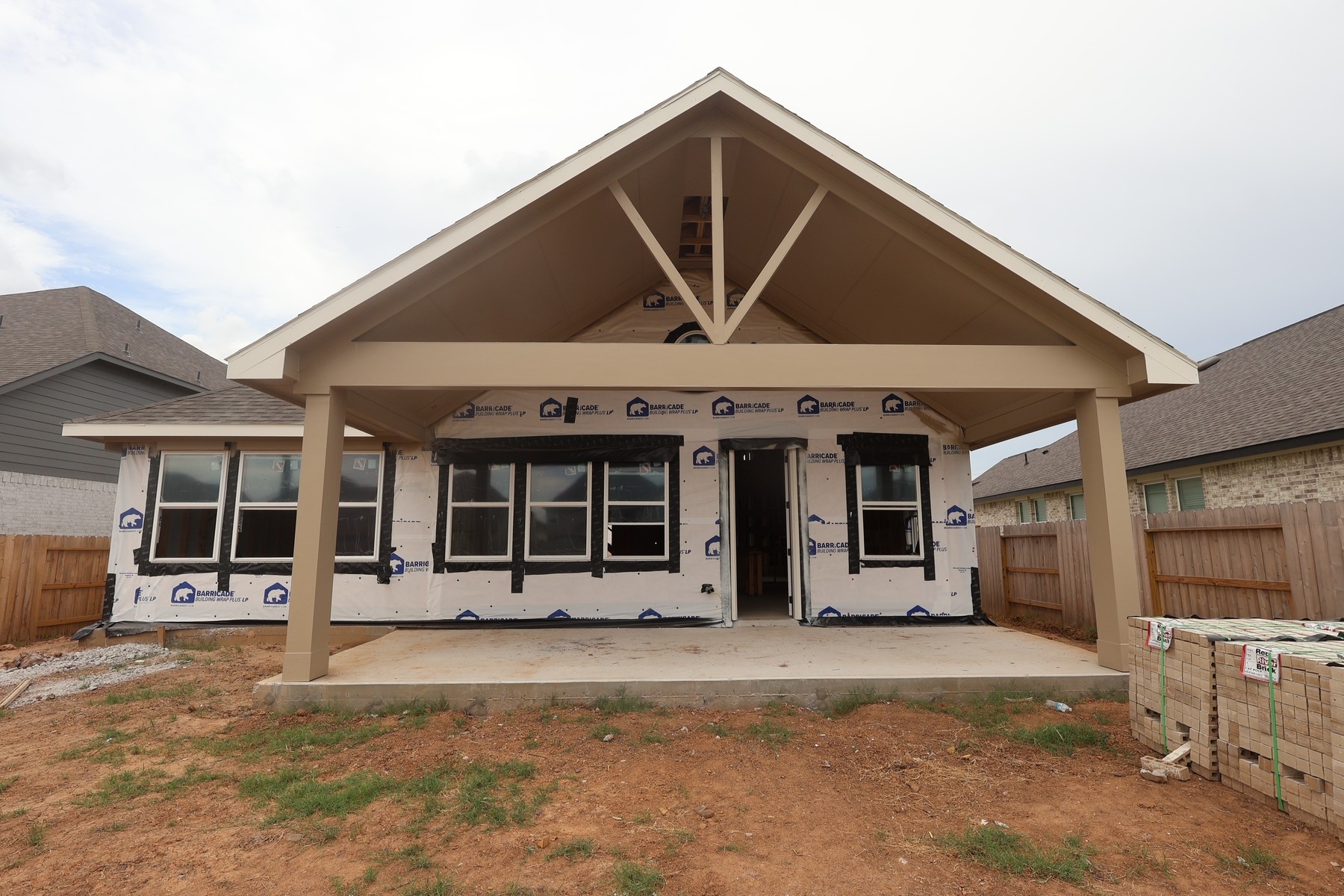 5531 Knight Court Property Photo 4
