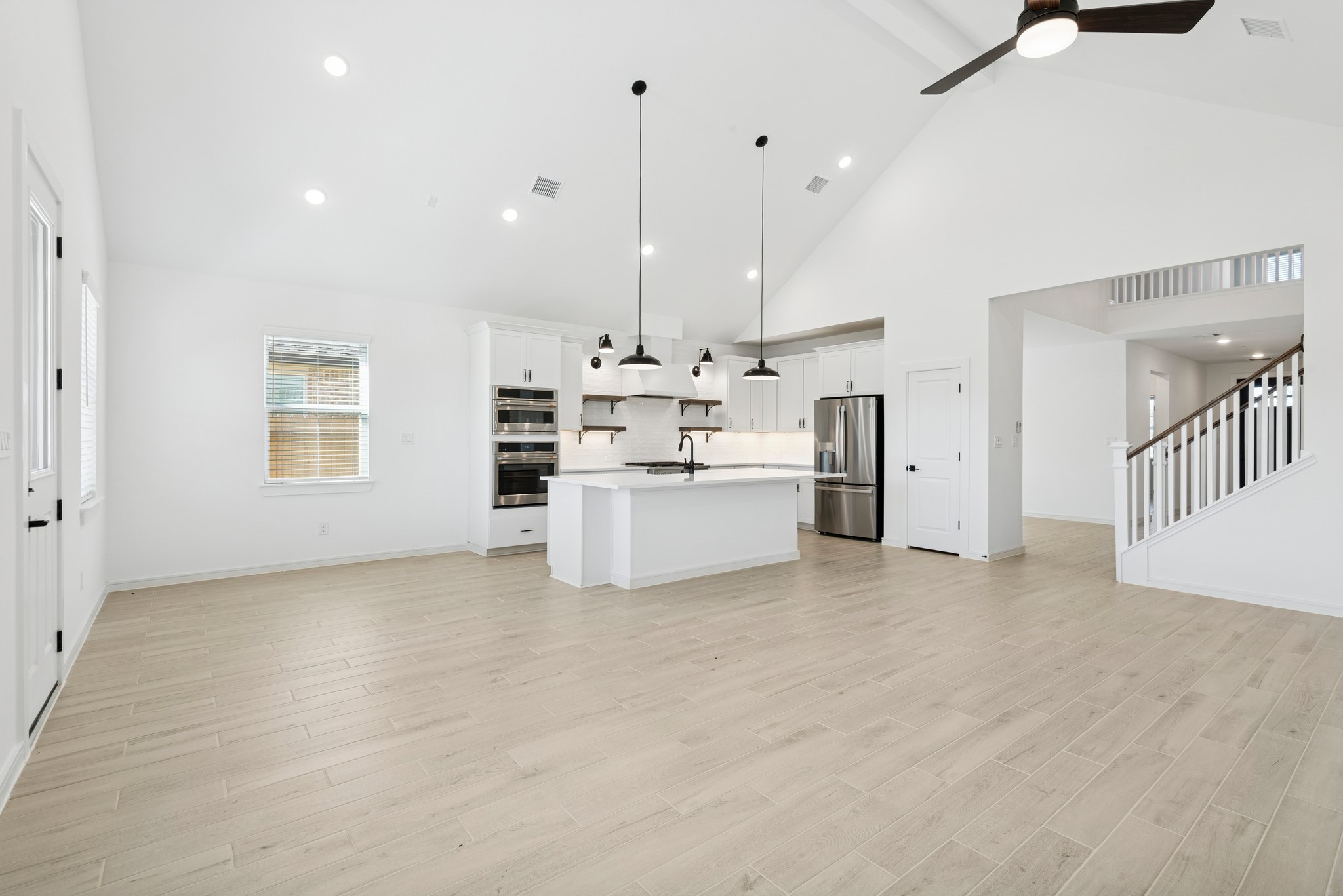 5531 Knight Court Property Photo 11