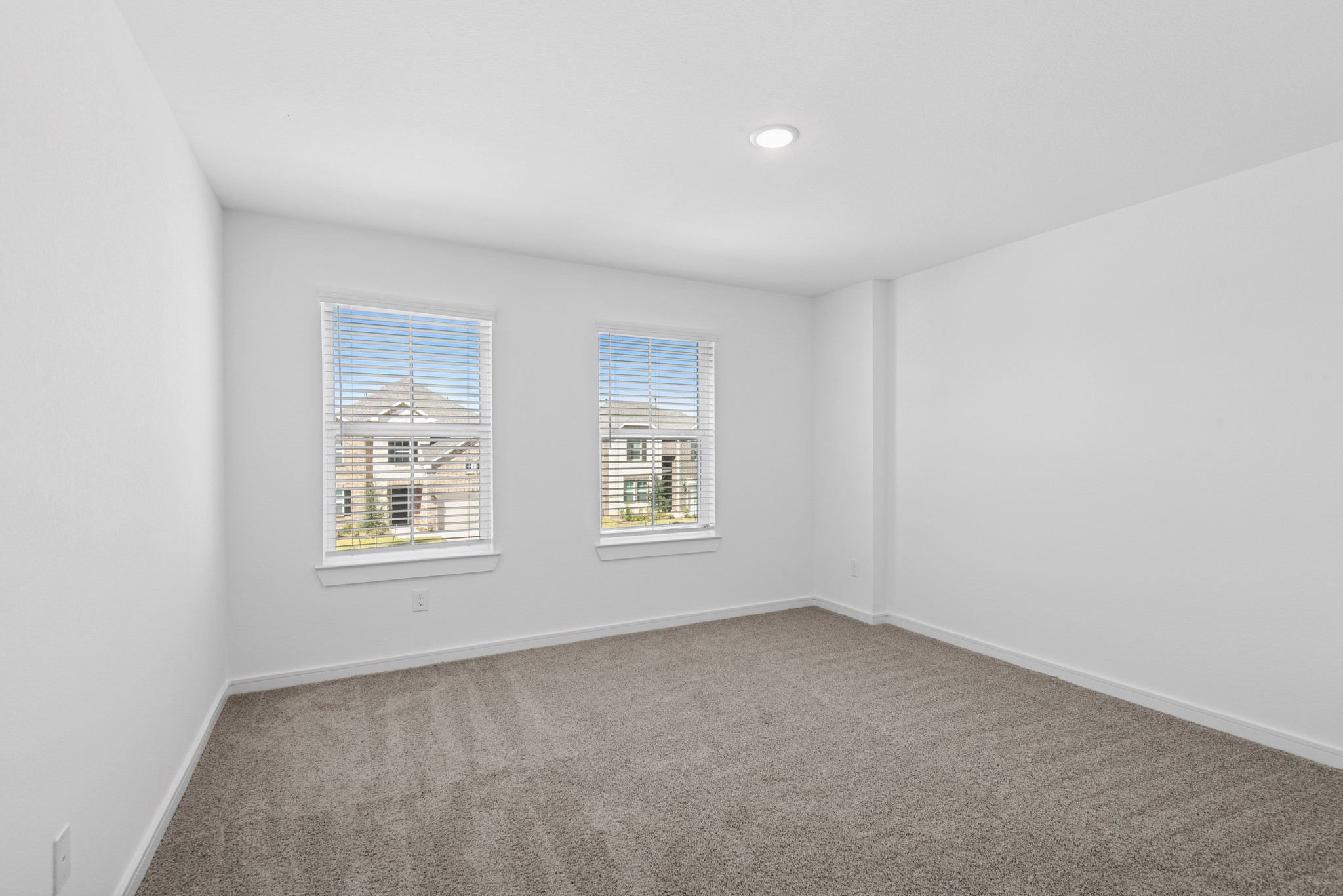 5531 Knight Court Property Photo 22