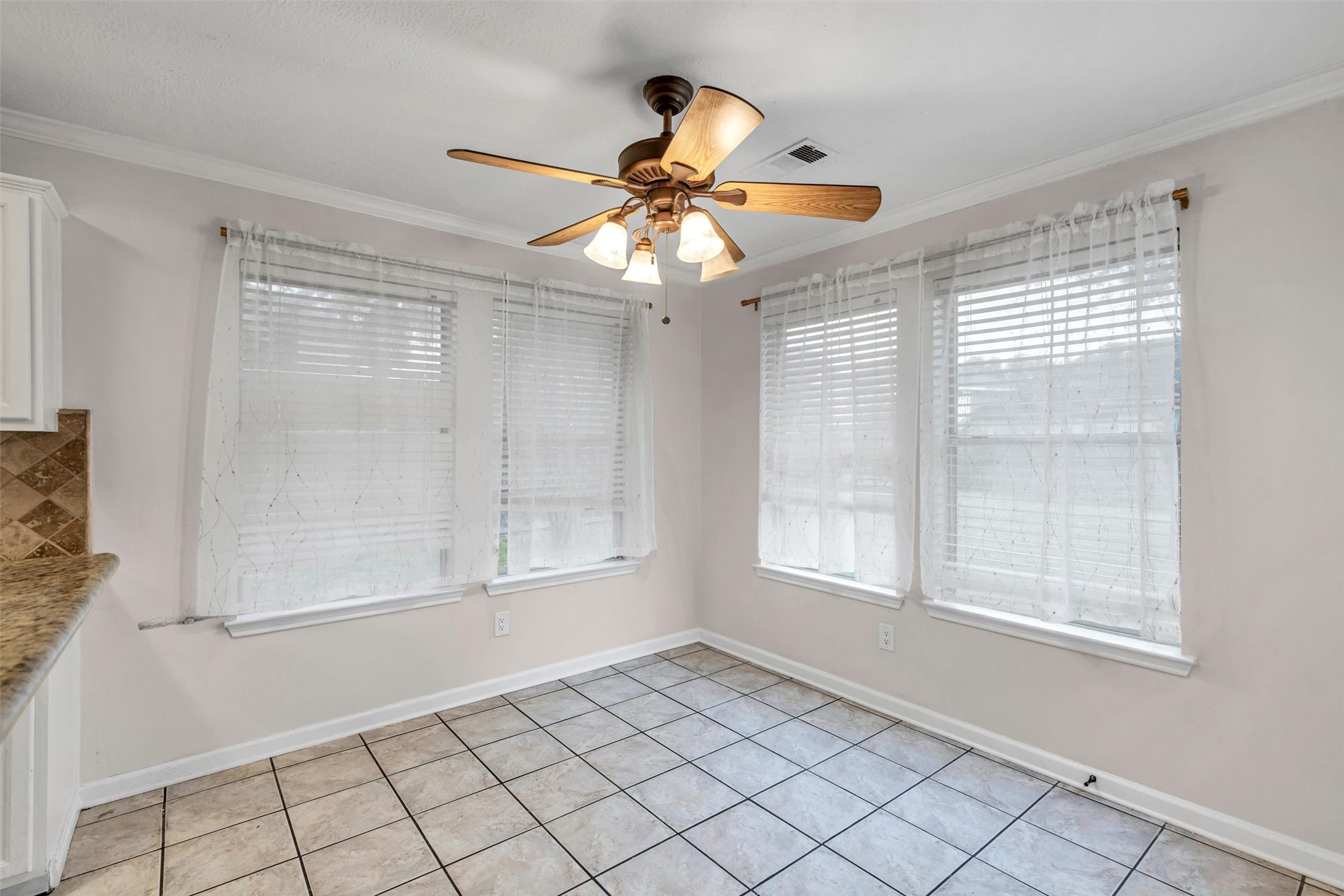 17803 Inland Oaks Drive Property Photo 20