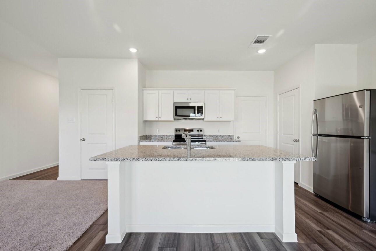 7807 Laurel Gem Drive Property Photo 2