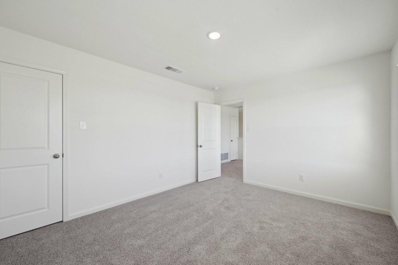 7807 Laurel Gem Drive Property Photo 6