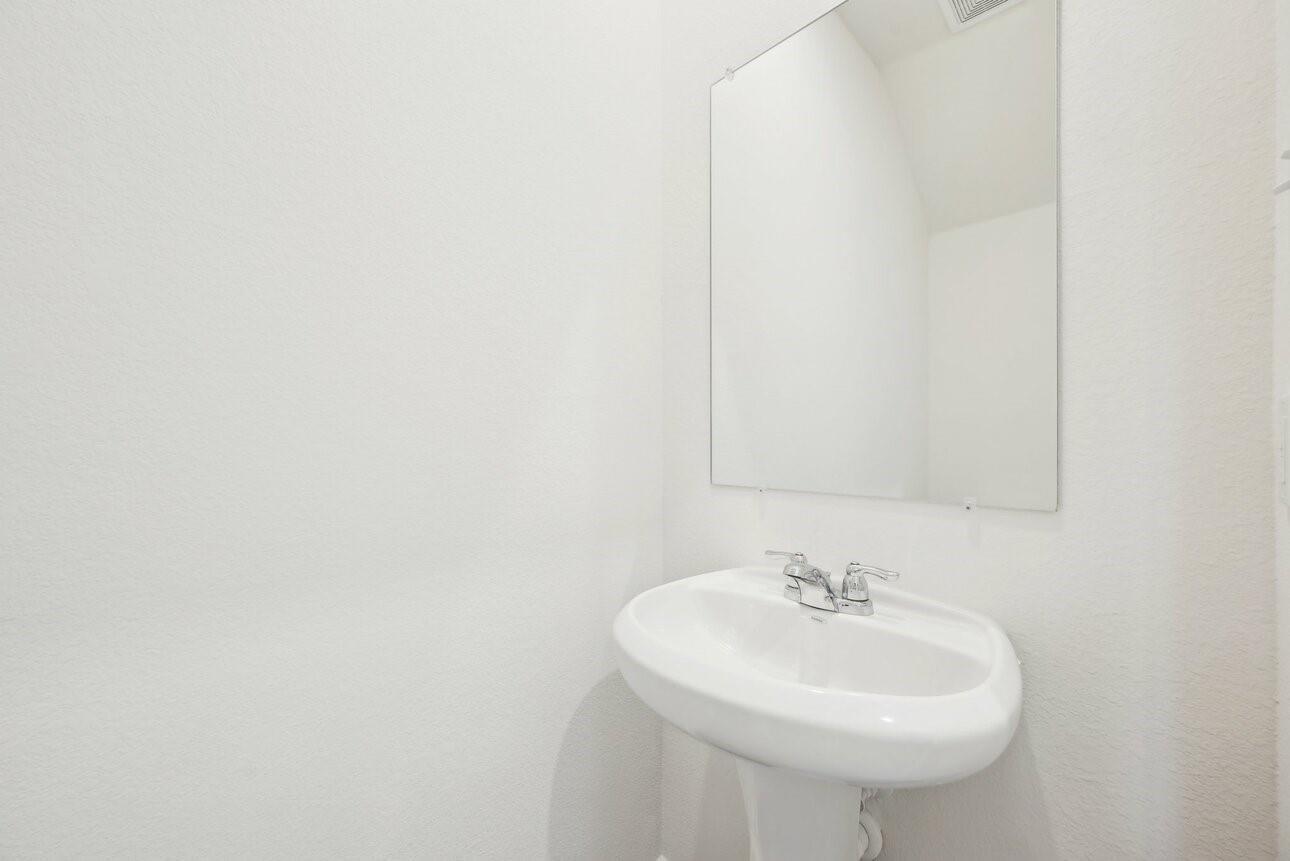 7807 Laurel Gem Drive Property Photo 8