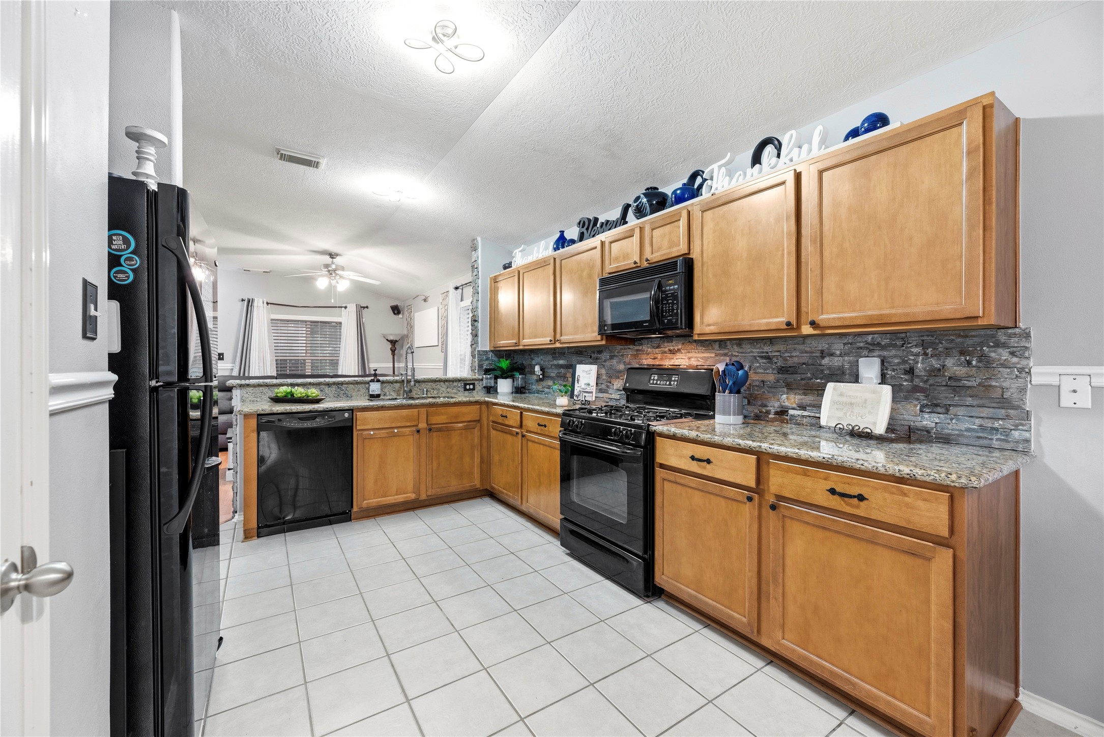 20723 Dewberry Creek Lane Property Photo 12