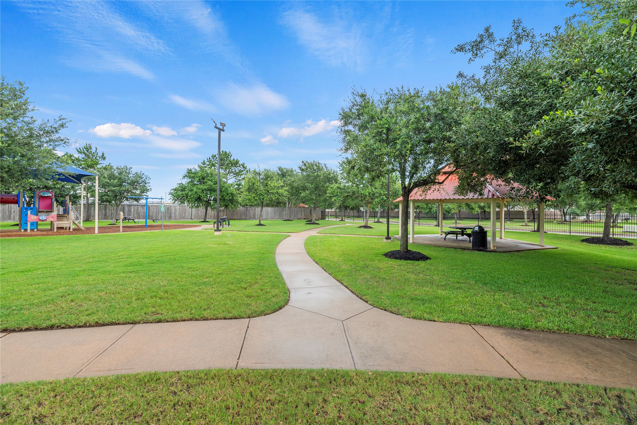 20723 Dewberry Creek Lane Property Photo 24