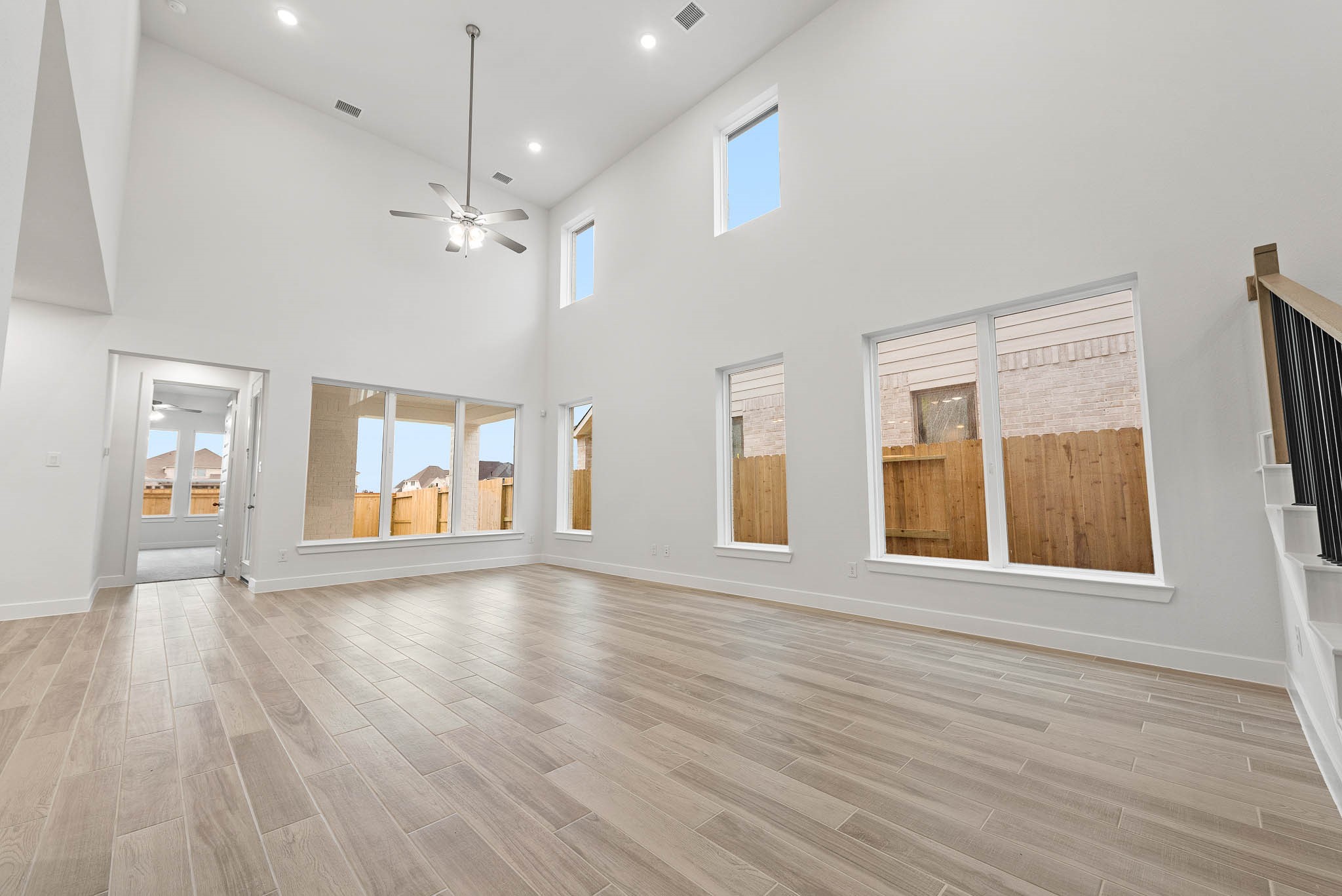 10423 Melida Dawn Way Property Photo 4
