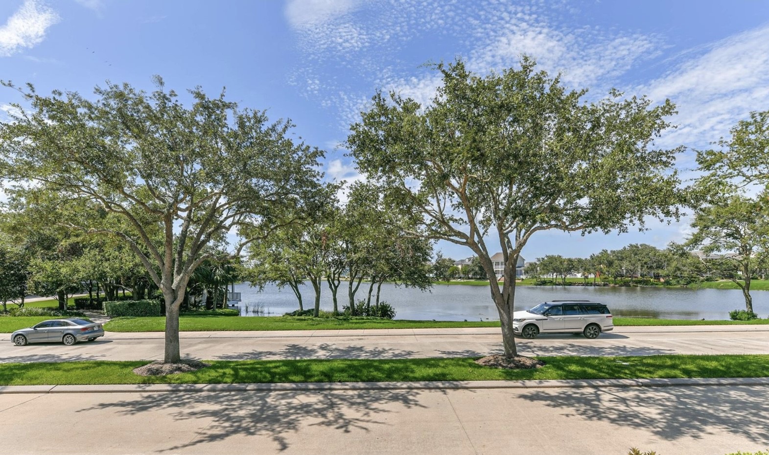 18 Evia Main Property Photo 1