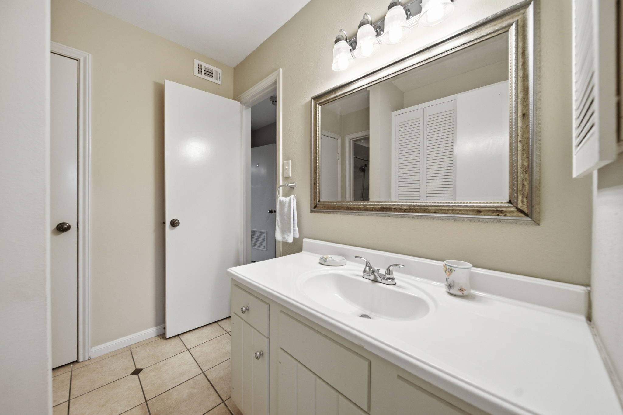15575 Marina Drive 317c Property Photo 20