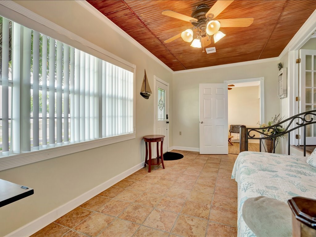683 Water View Drive Property Photo 12