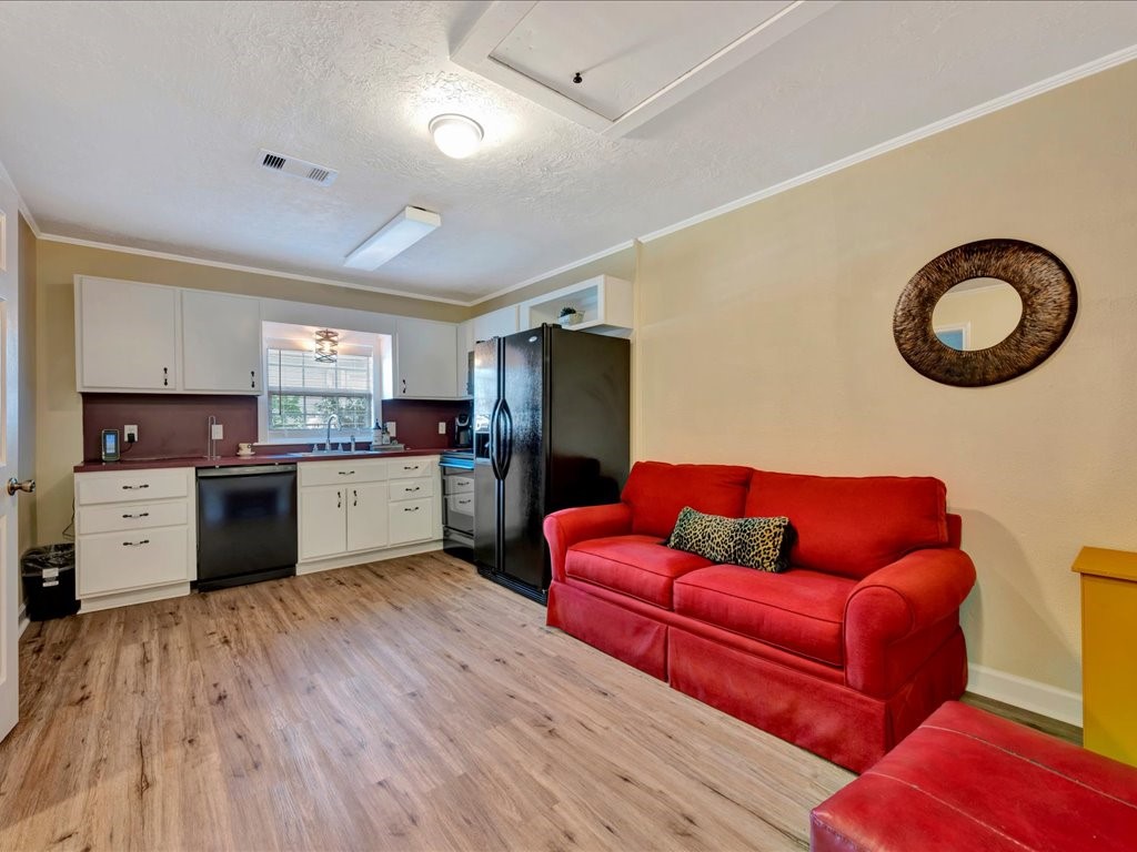 683 Water View Drive Property Photo 29