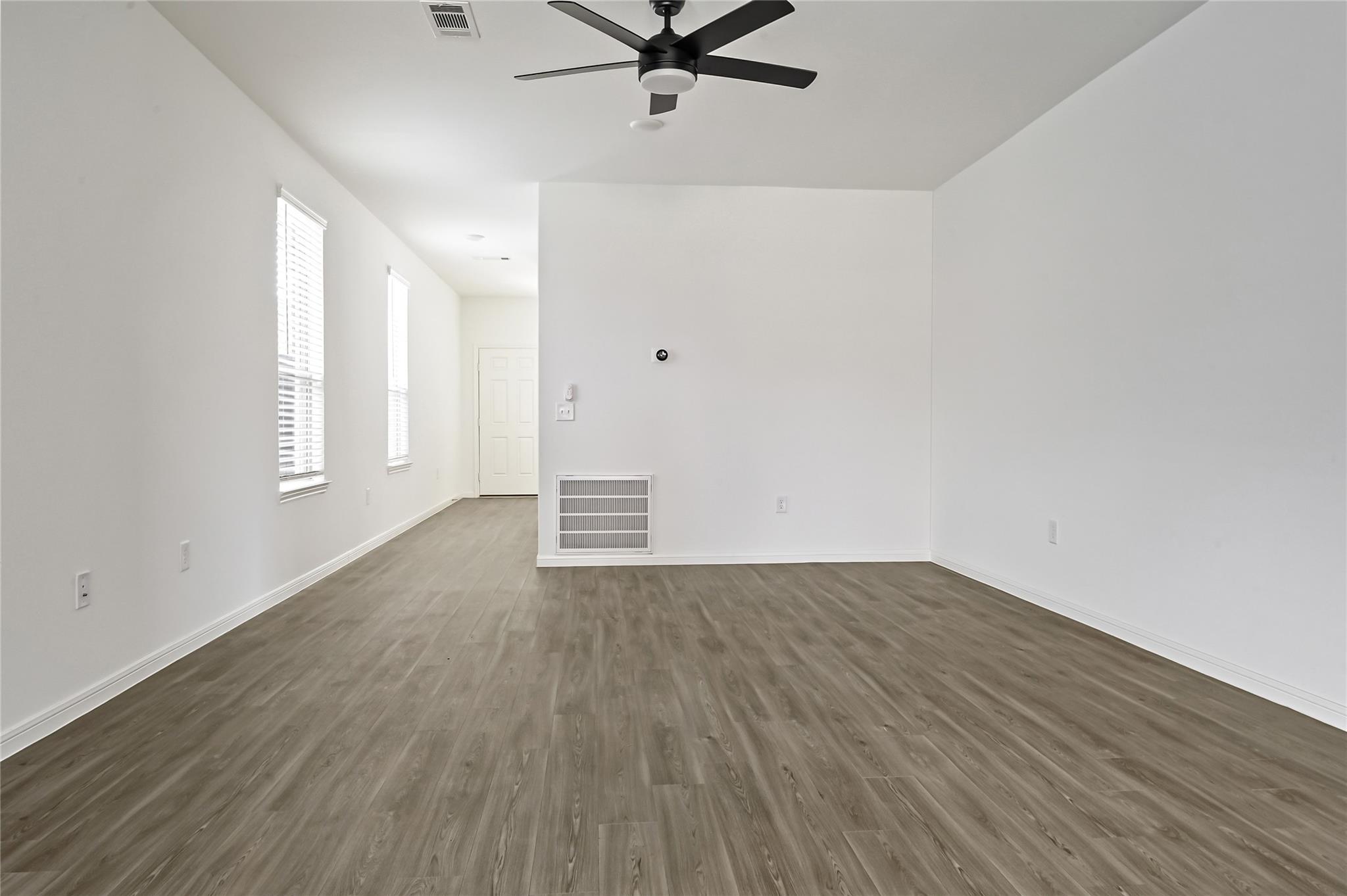 21127 Dolphin Bay Ln Property Photo 8