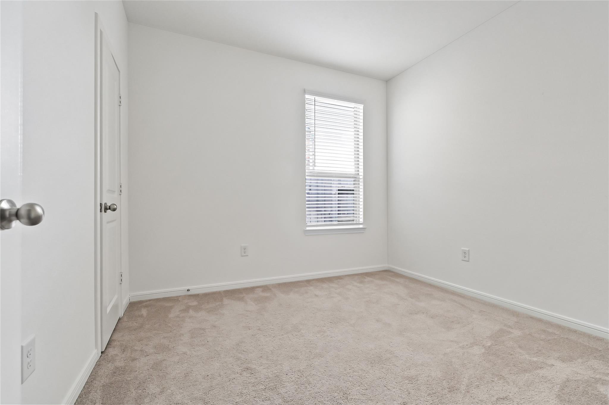 21127 Dolphin Bay Ln Property Photo 24